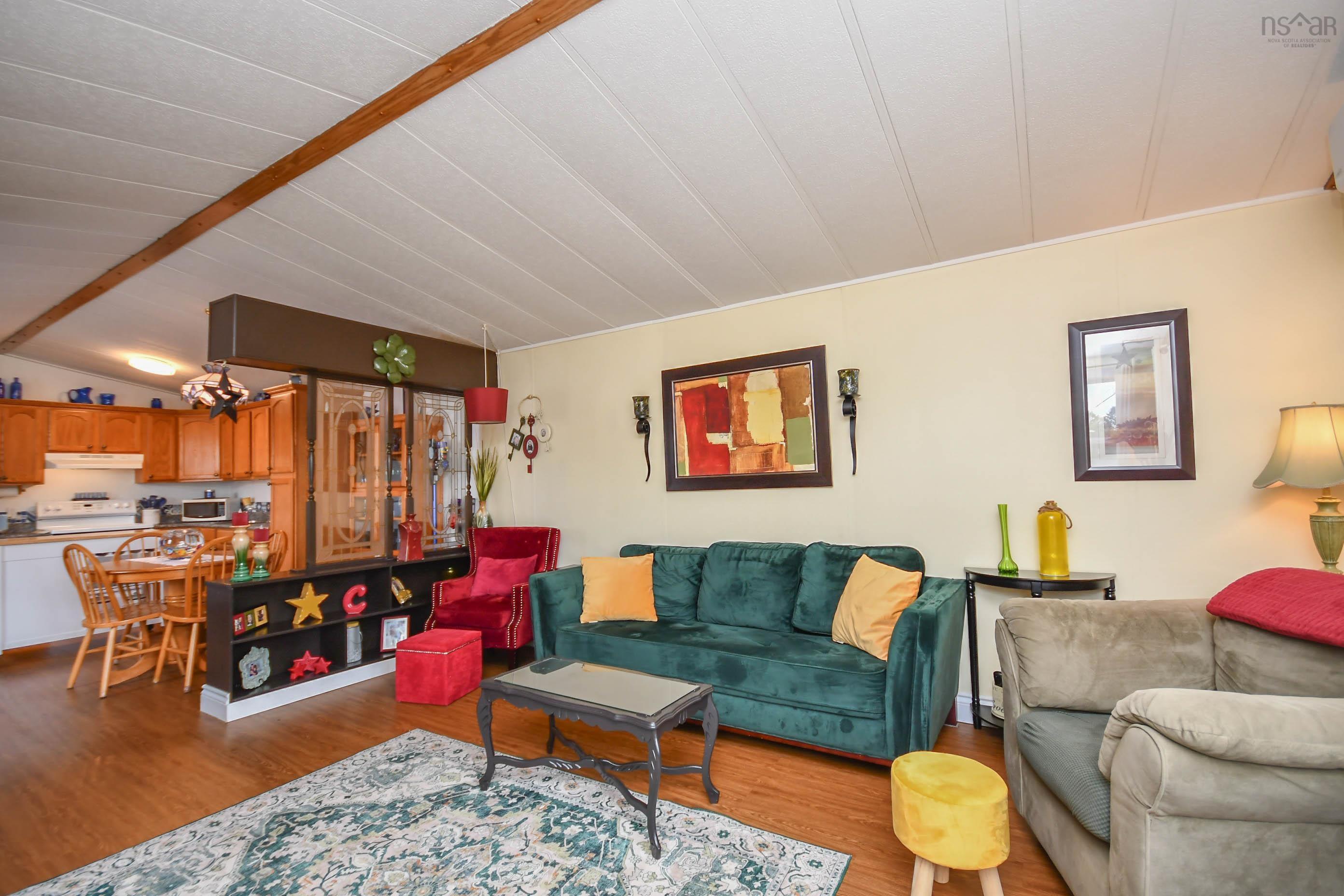 1526 Woodbine Drive, Beaver Bank, NS (MLS 202615045)