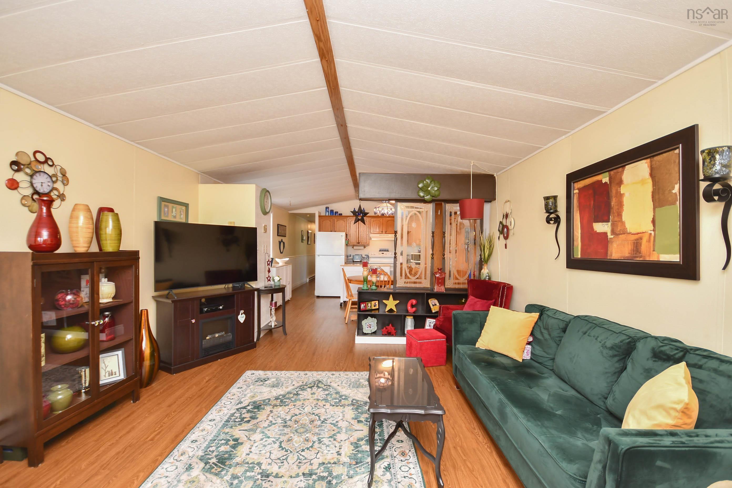 1526 Woodbine Drive, Beaver Bank, NS (MLS 202615045)