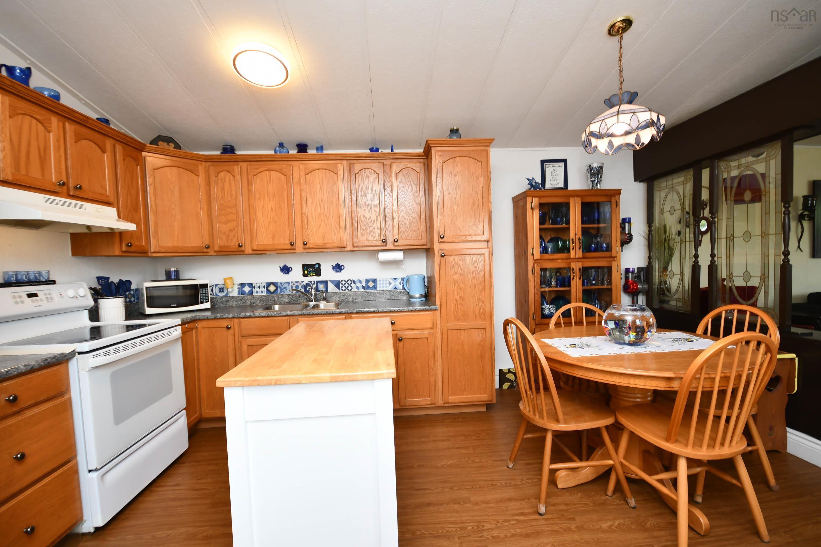 1526 Woodbine Drive, Beaver Bank, NS (MLS 202615045)