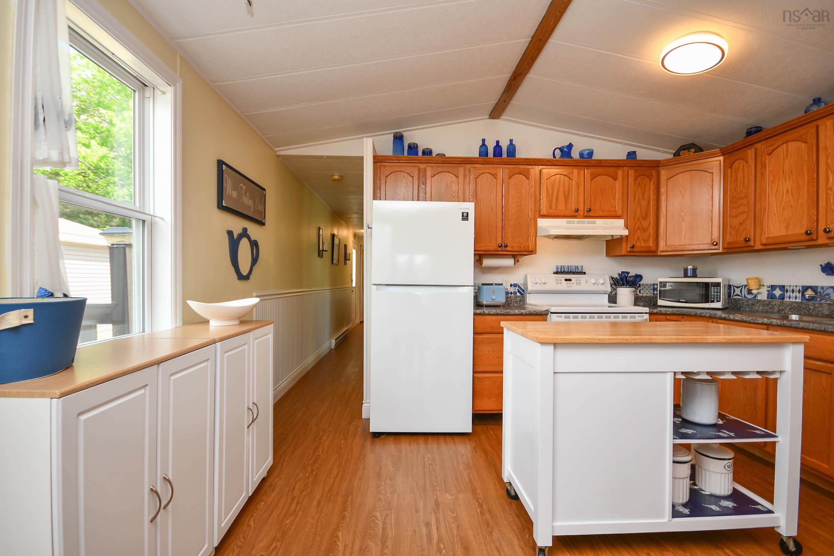 1526 Woodbine Drive, Beaver Bank, NS (MLS 202615045)