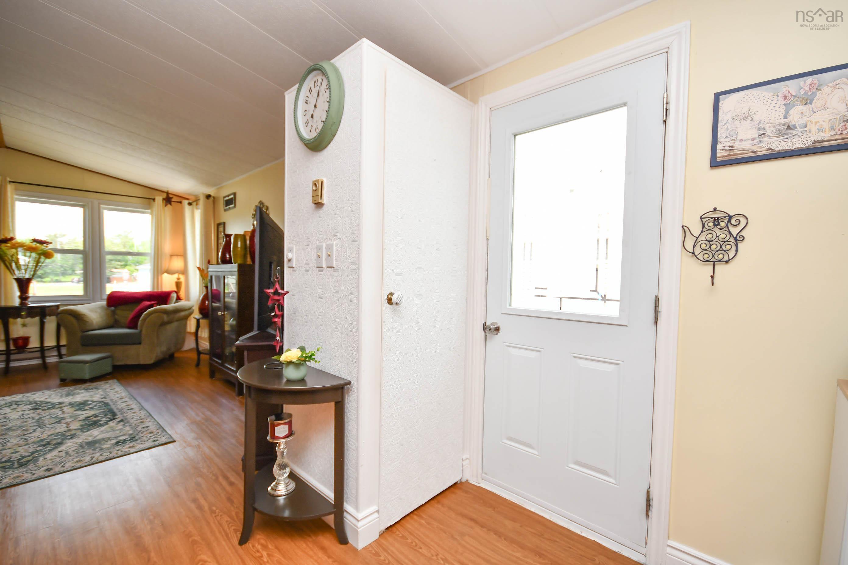 1526 Woodbine Drive, Beaver Bank, NS (MLS 202615045)