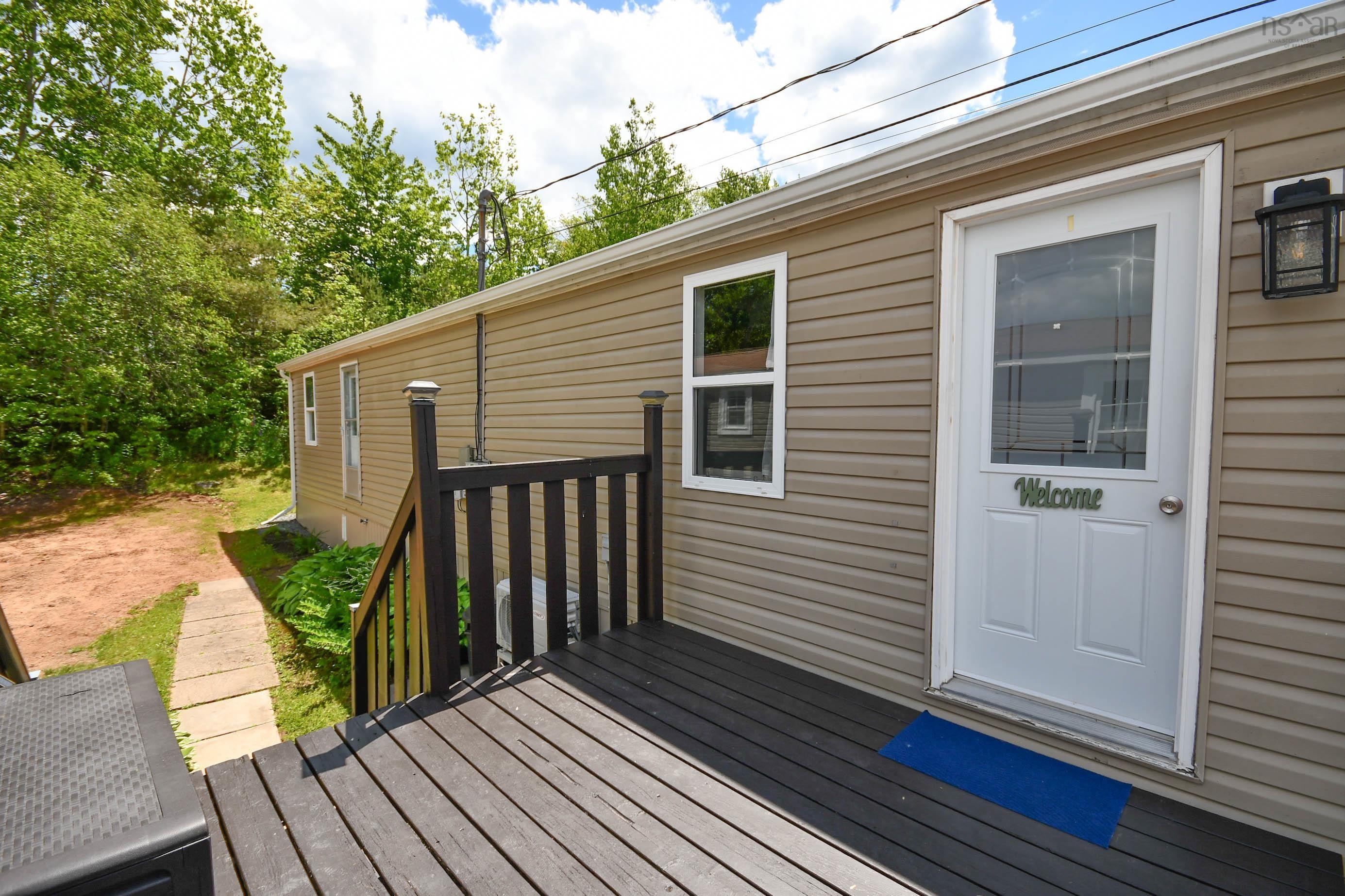1526 Woodbine Drive, Beaver Bank, NS (MLS 202615045)