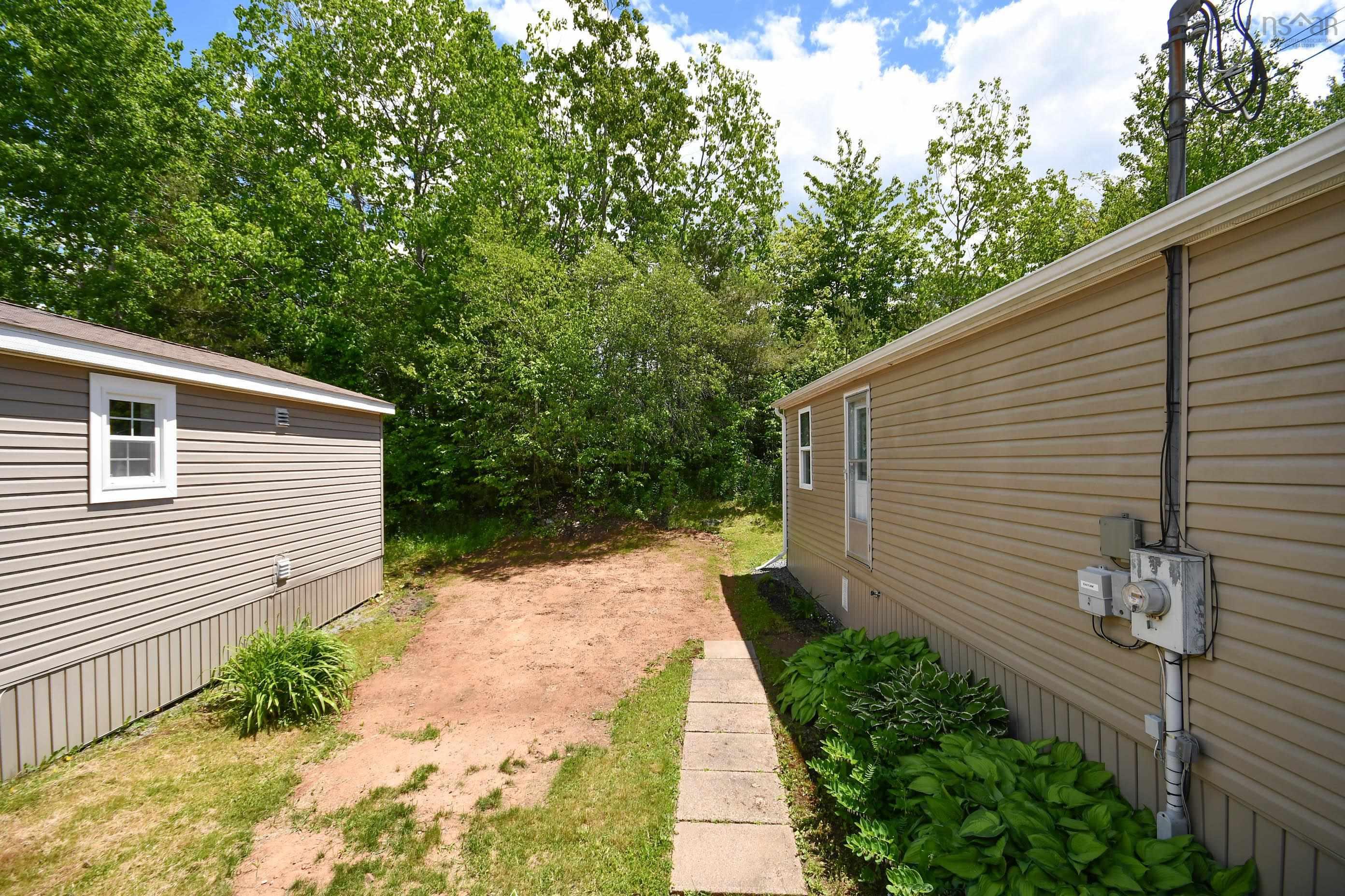 1526 Woodbine Drive, Beaver Bank, NS (MLS 202615045)