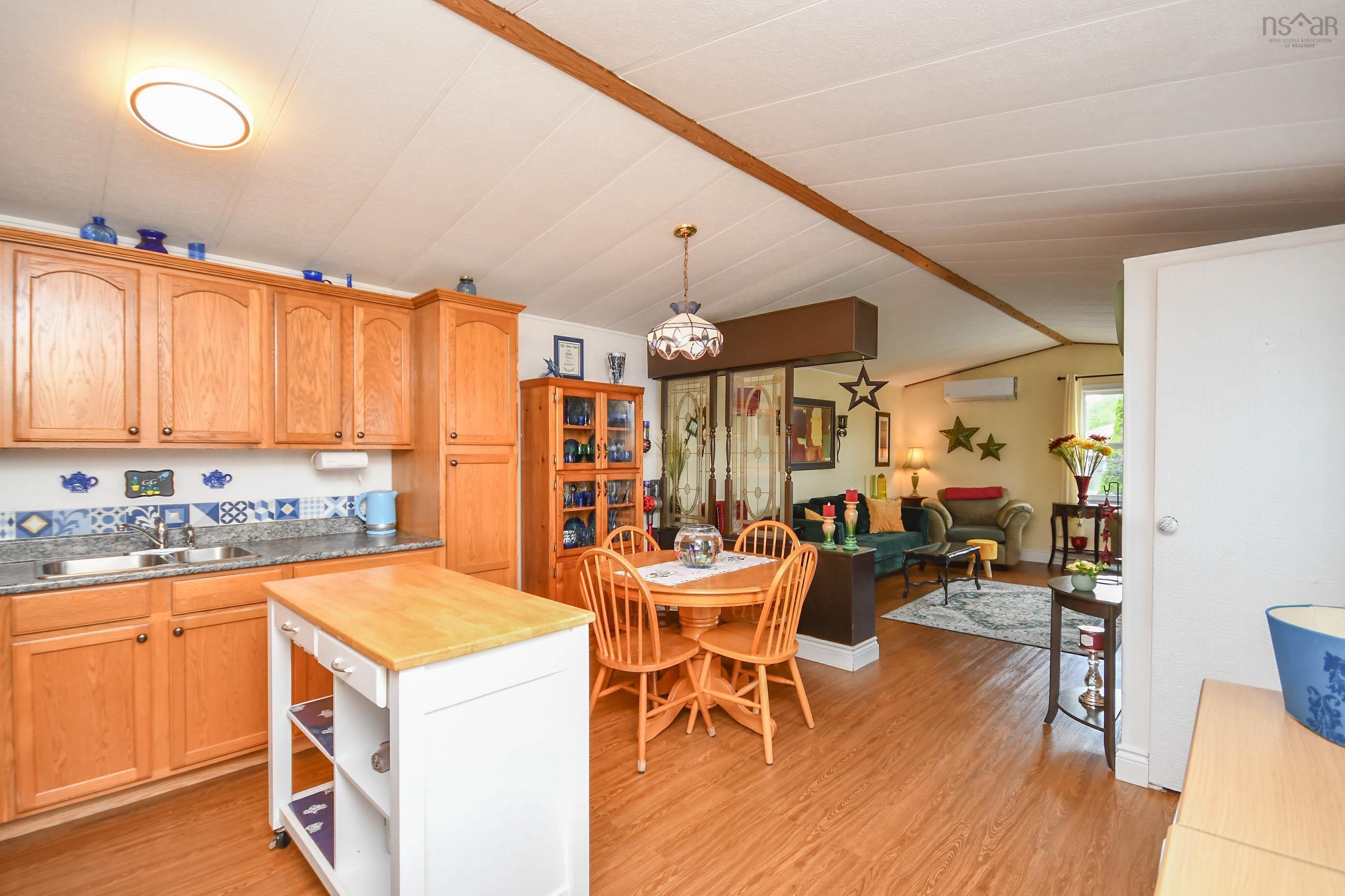 1526 Woodbine Drive, Beaver Bank, NS (MLS 202615045)