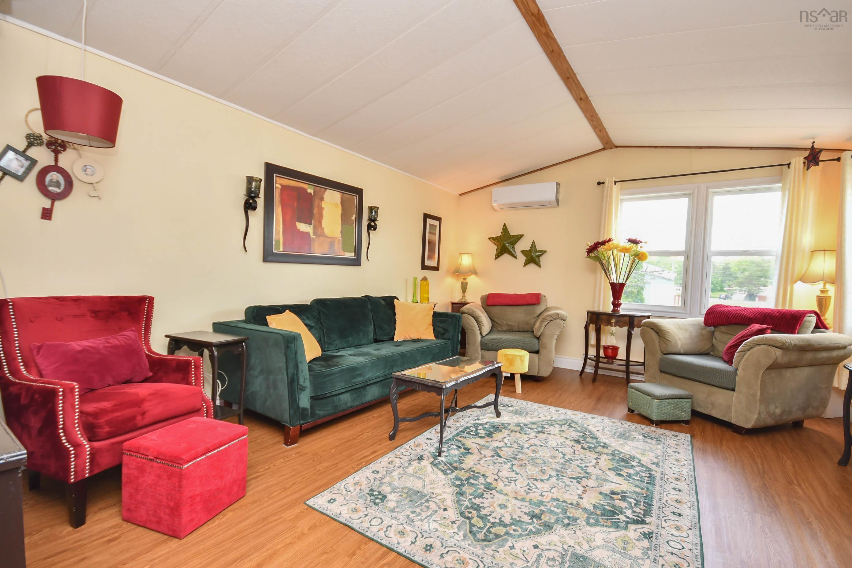 1526 Woodbine Drive, Beaver Bank, NS (MLS 202615045)