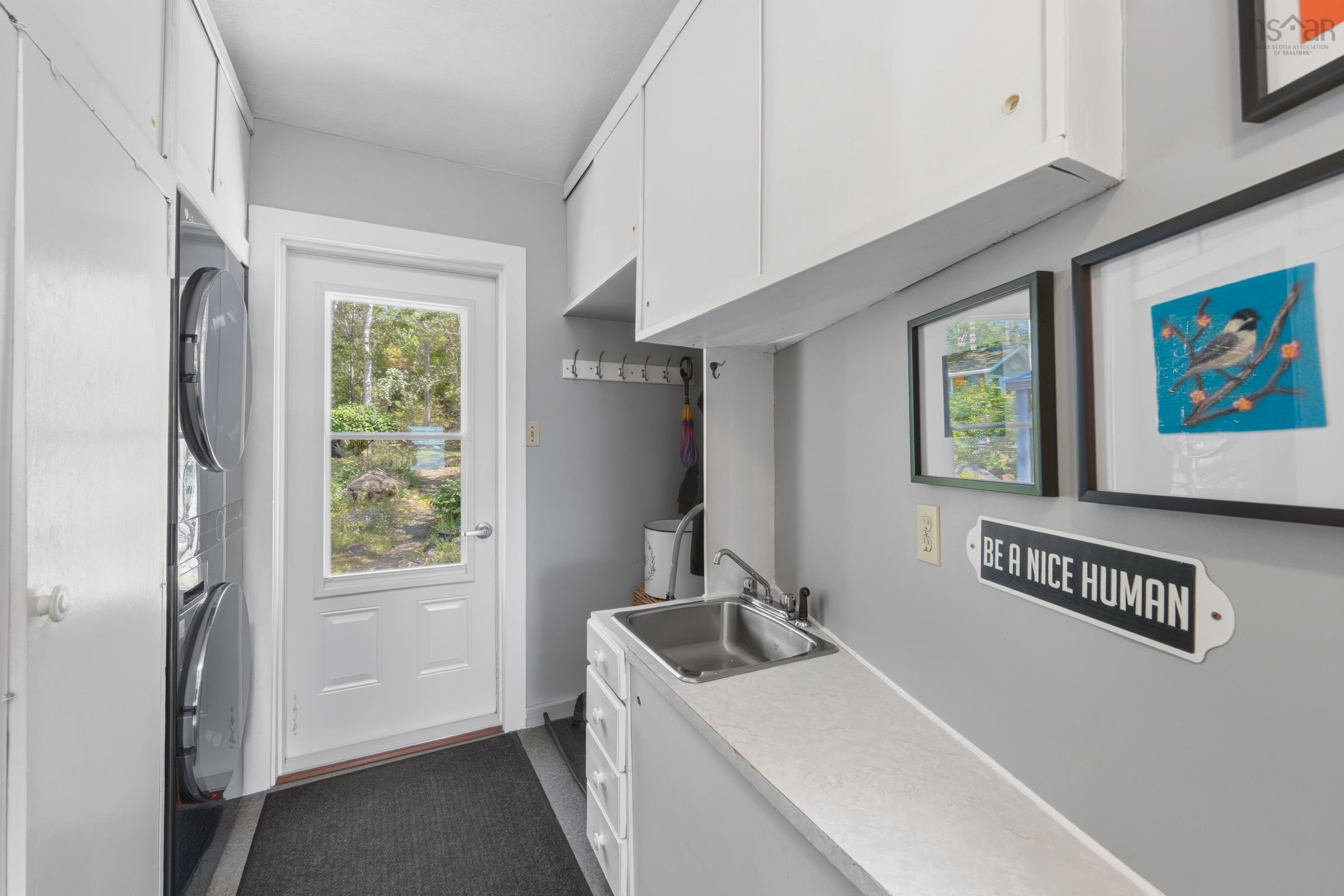 $385,000.00: 894 Highway 1, Smiths Cove