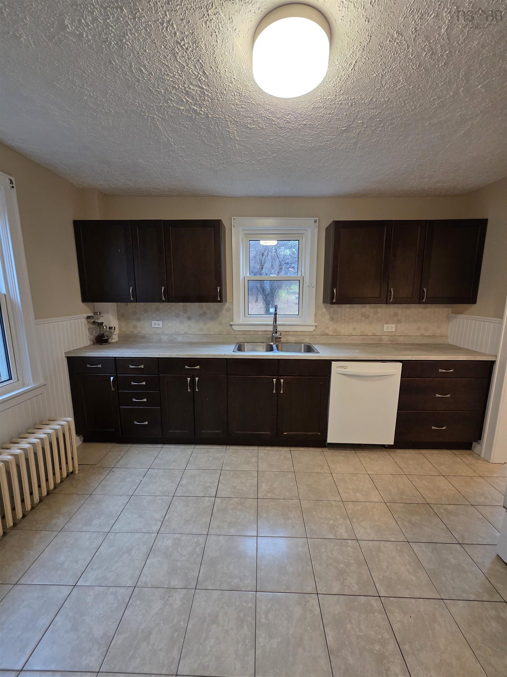 $239,000.00: 2345 Highway 239 Highway, Point Edward