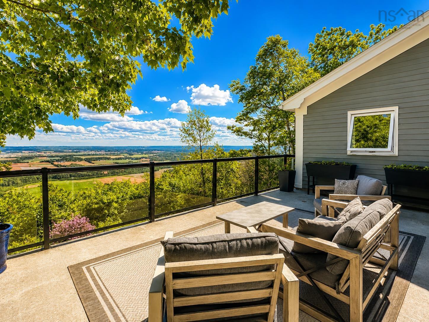 $975,000.00: 1720 Gospel Road, Arlington