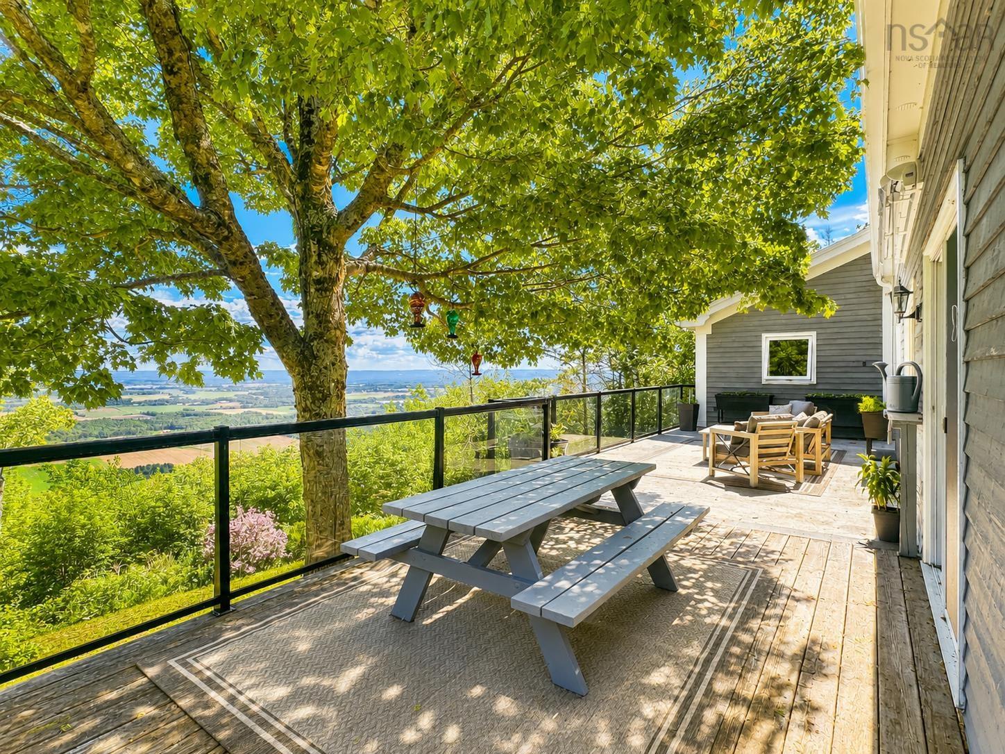 $975,000.00: 1720 Gospel Road, Arlington