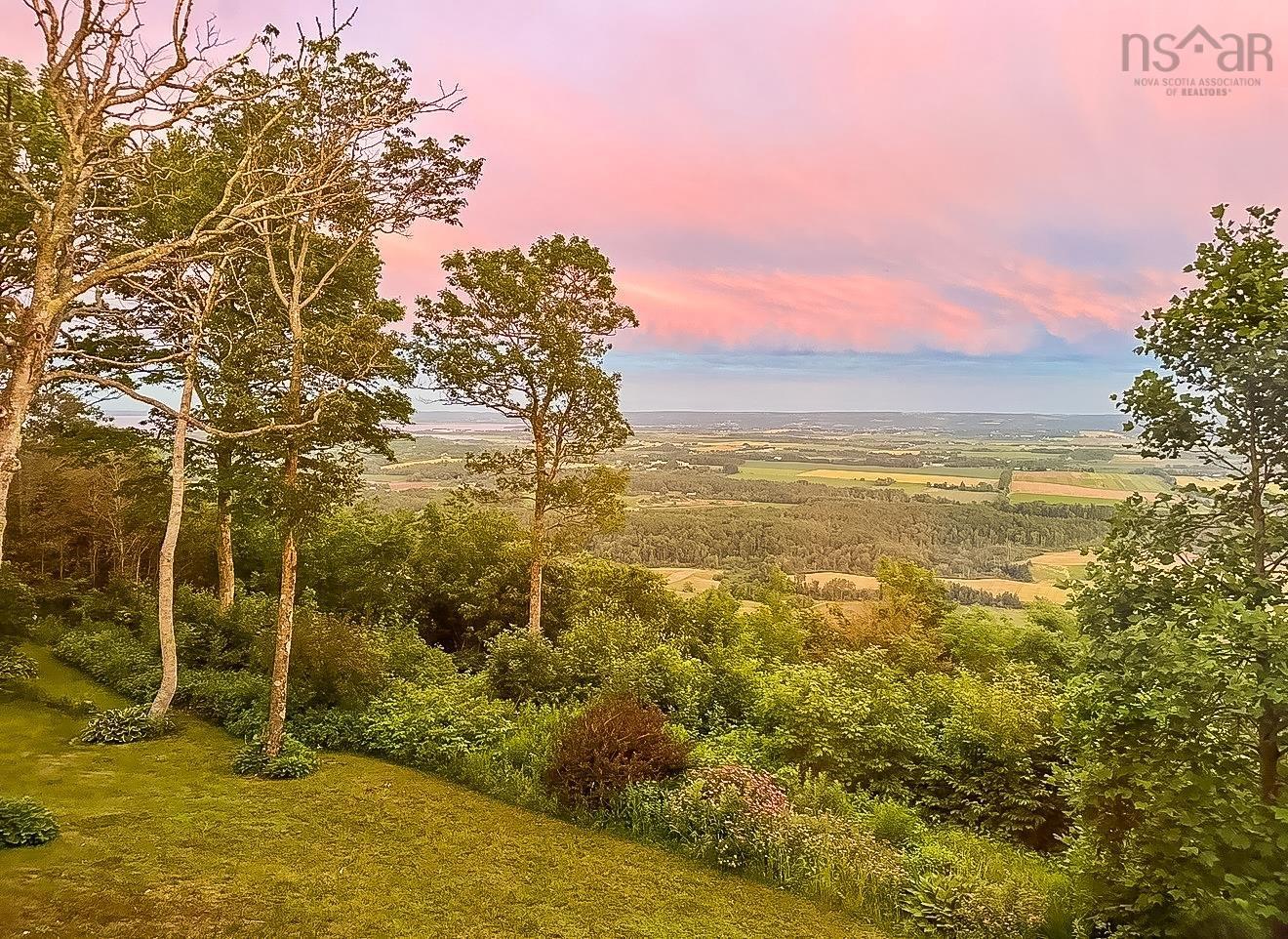 $975,000.00: 1720 Gospel Road, Arlington