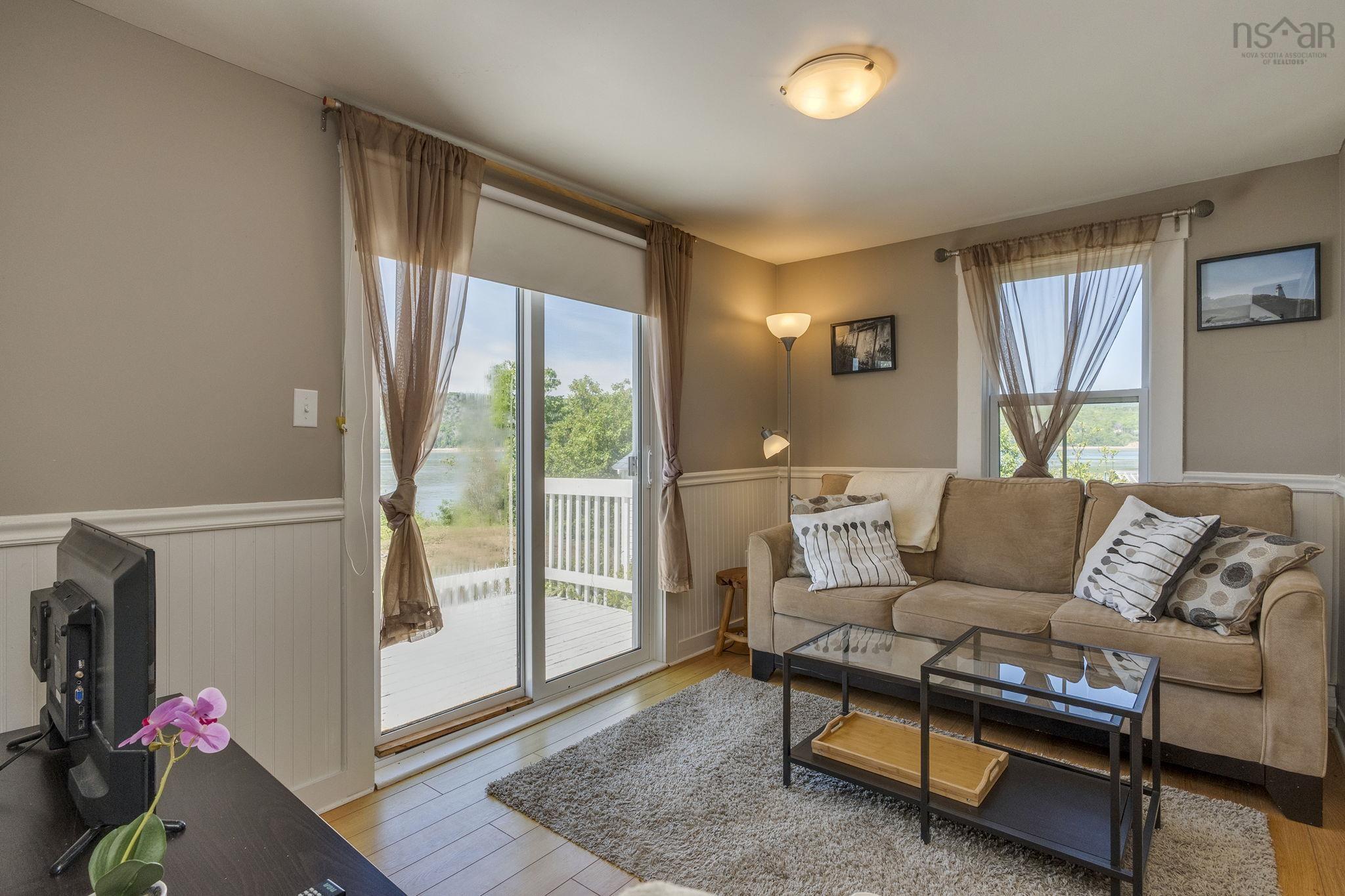 $329,000.00: 958 Granville Road, Victoria Beach