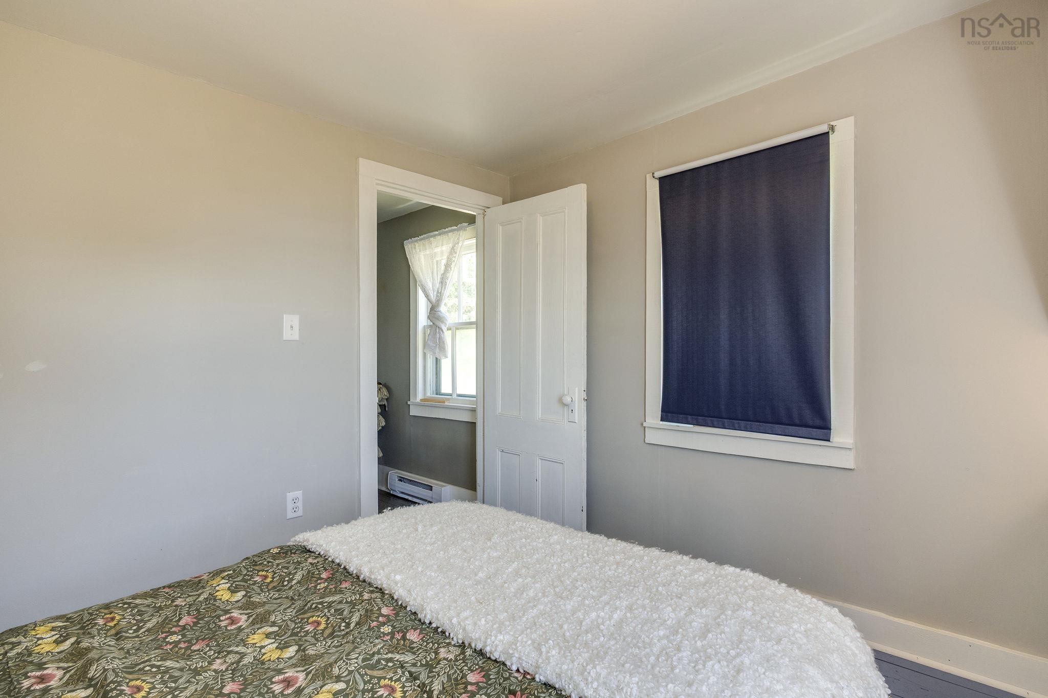 $329,000.00: 958 Granville Road, Victoria Beach