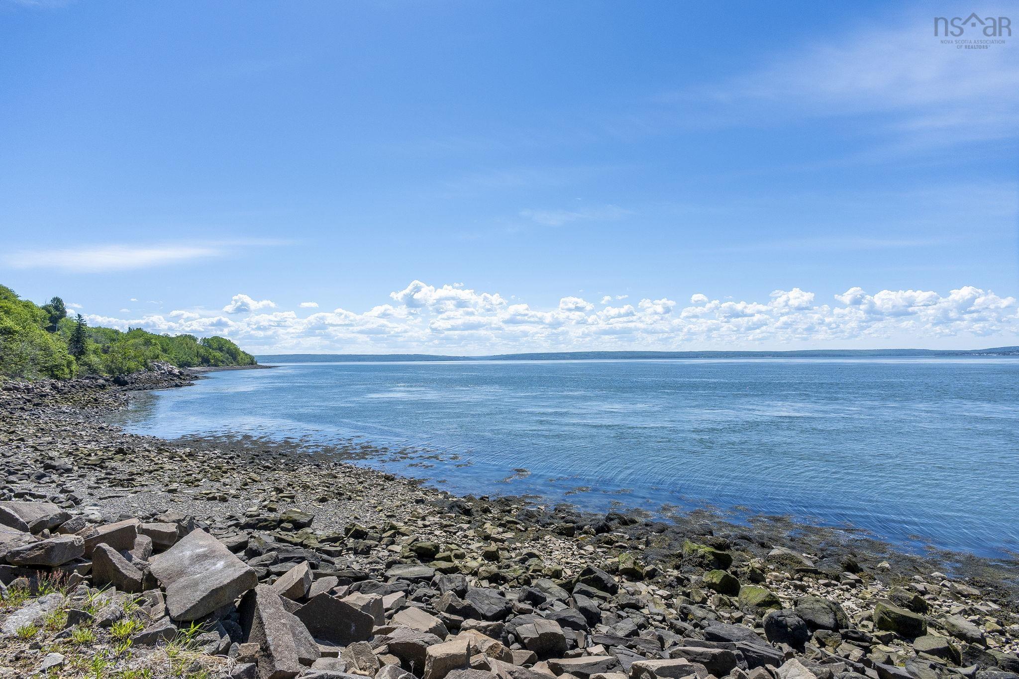 $329,000.00: 958 Granville Road, Victoria Beach