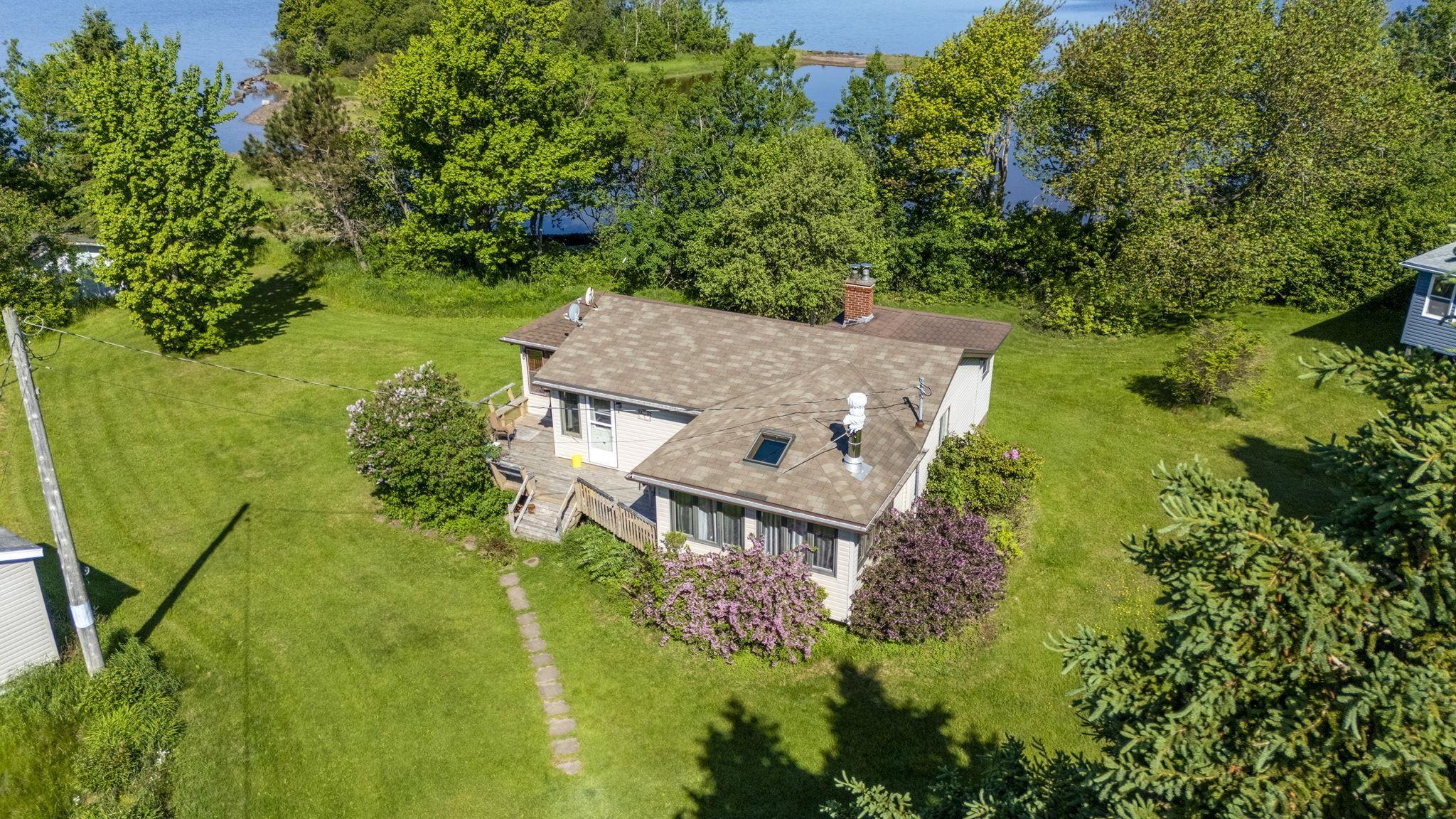 $215,000.00: 19 Ernies Lane, Caribou Island