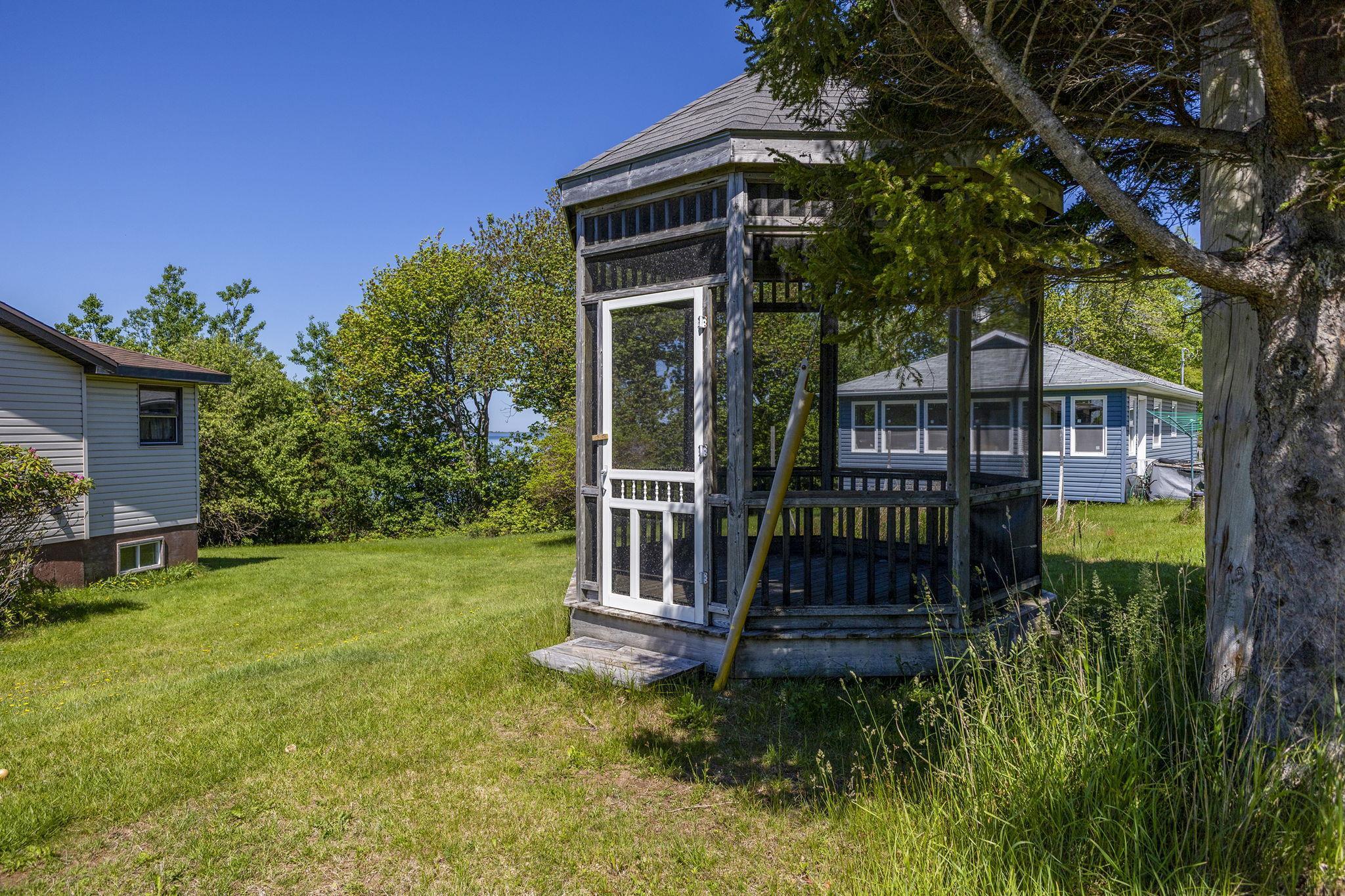 $215,000.00: 19 Ernies Lane, Caribou Island