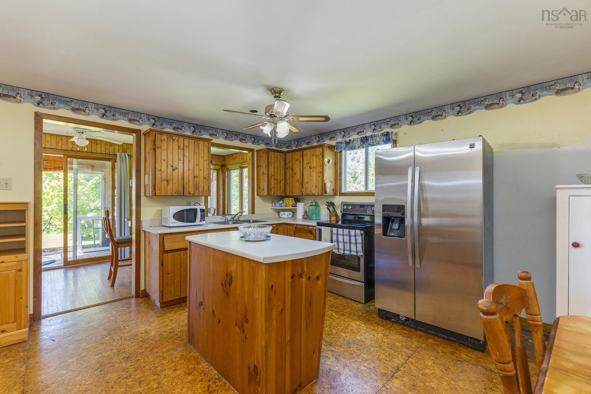 $215,000.00: 19 Ernies Lane, Caribou Island