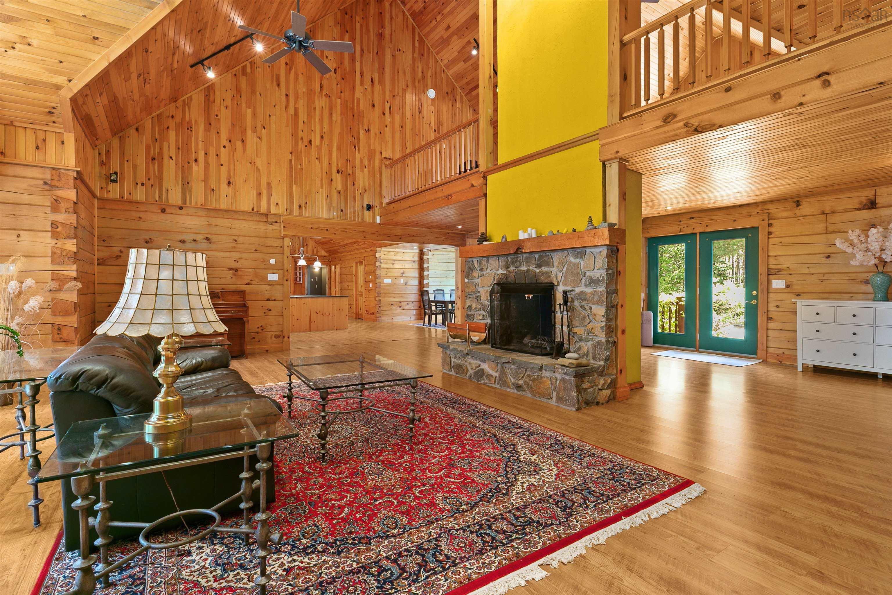 $998,000.00: 1591 Newburne Road, Newburne