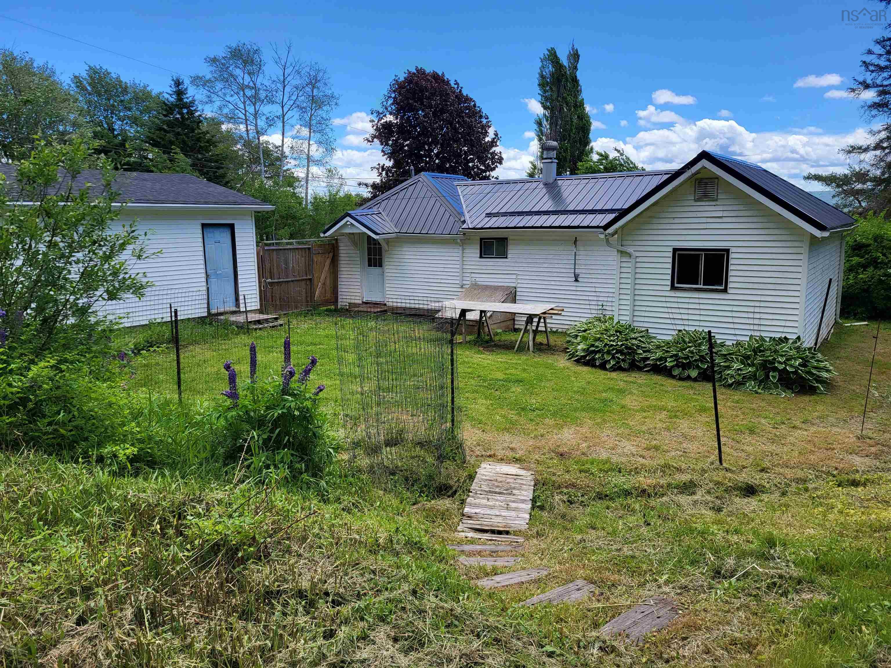 $205,000.00: 519 Inglewood Road, Beaconsfield