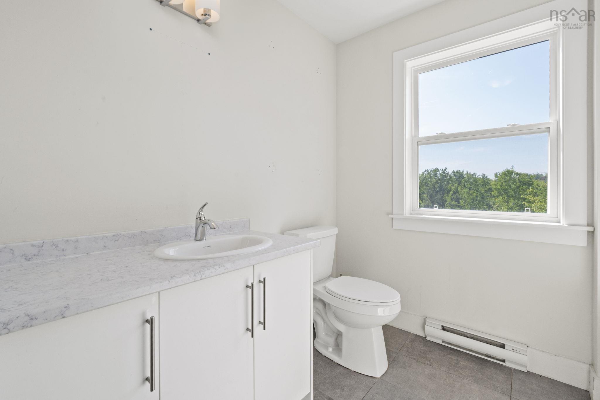 $699,000.00: 115 Lindforest Court, Middle Sackville