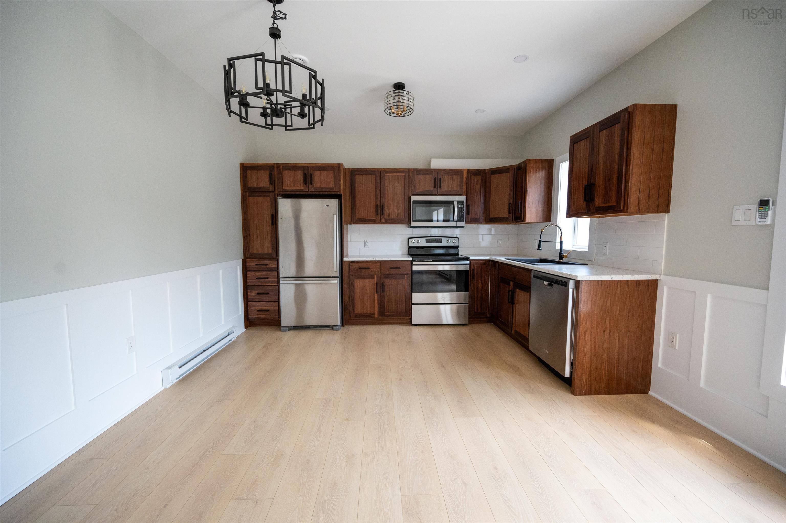 $1,249,000.00: 7,9,11,13 Joel Lane, Chéticamp