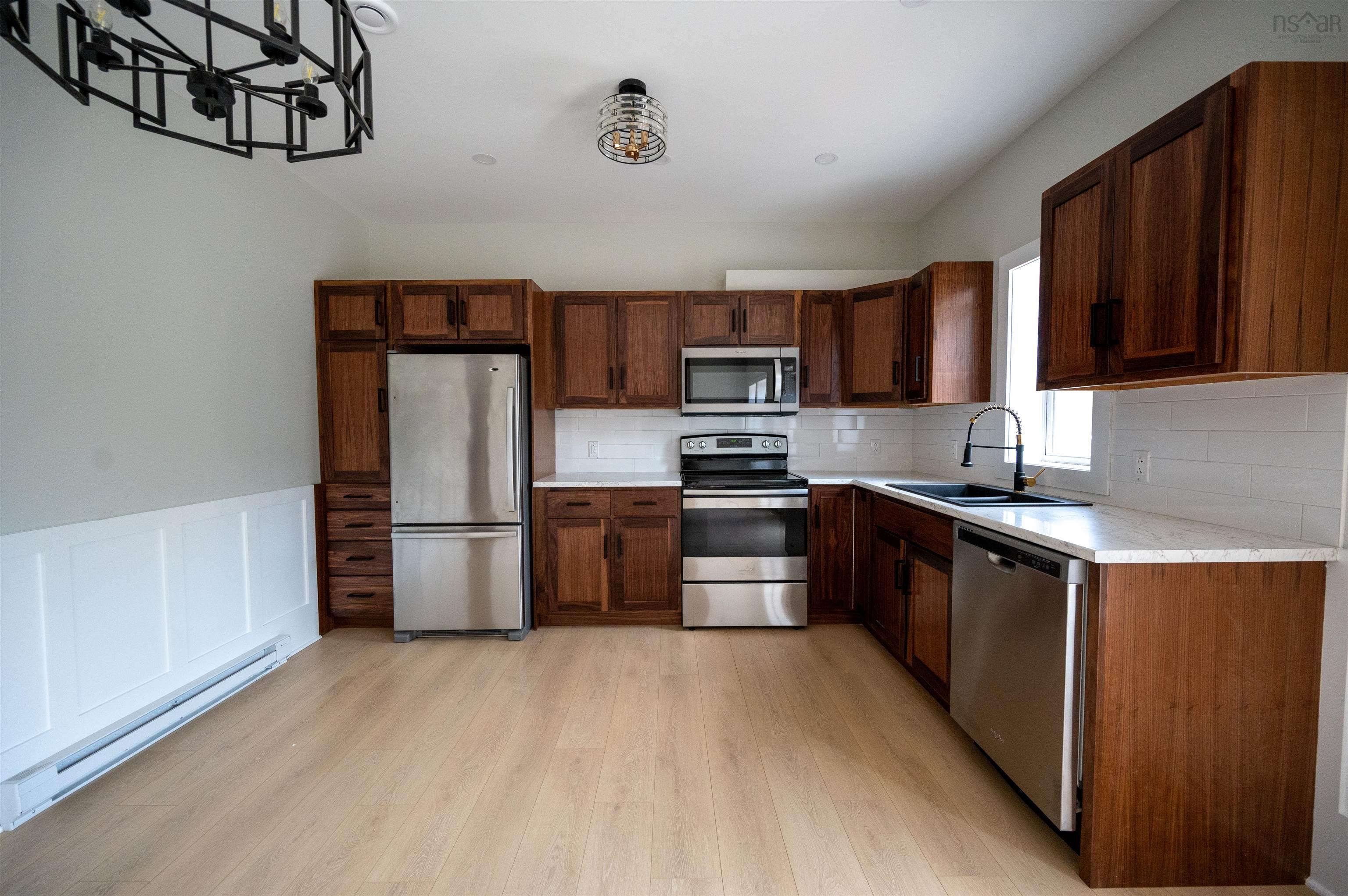 $1,249,000.00: 7,9,11,13 Joel Lane, Chéticamp