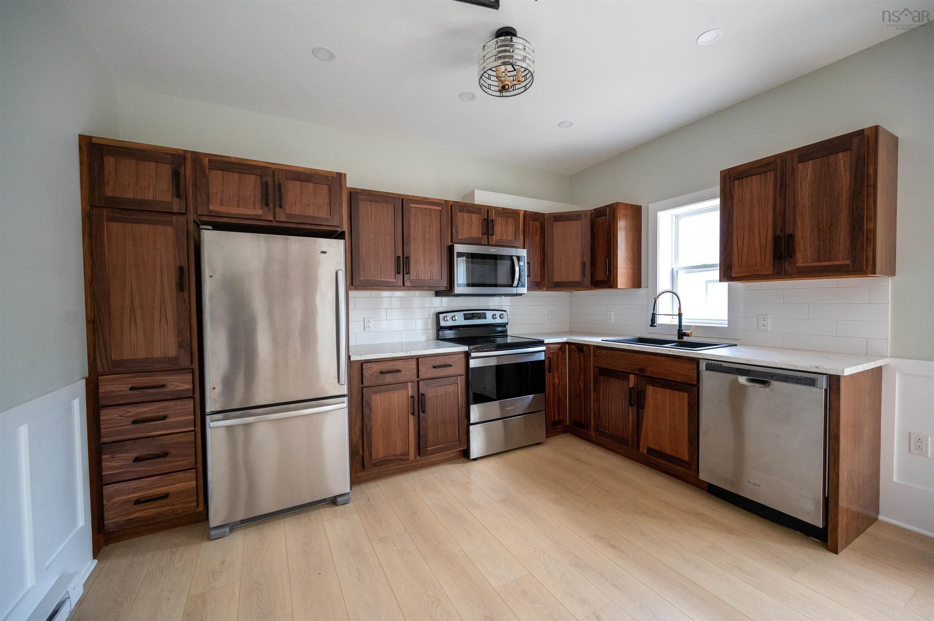 $1,249,000.00: 7,9,11,13 Joel Lane, Chéticamp