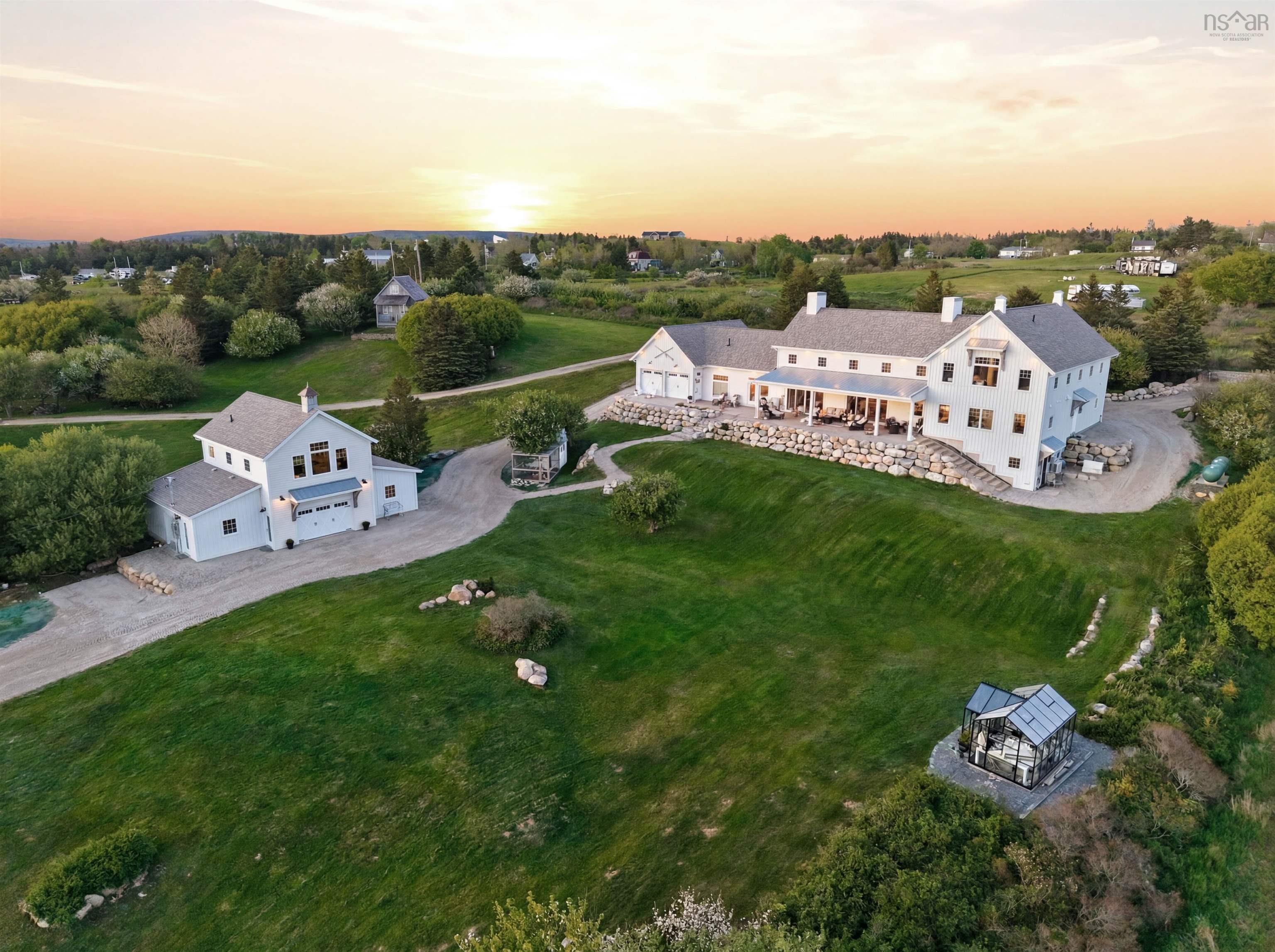 $3,550,000.00: 19 Seashore Lane, Blandford