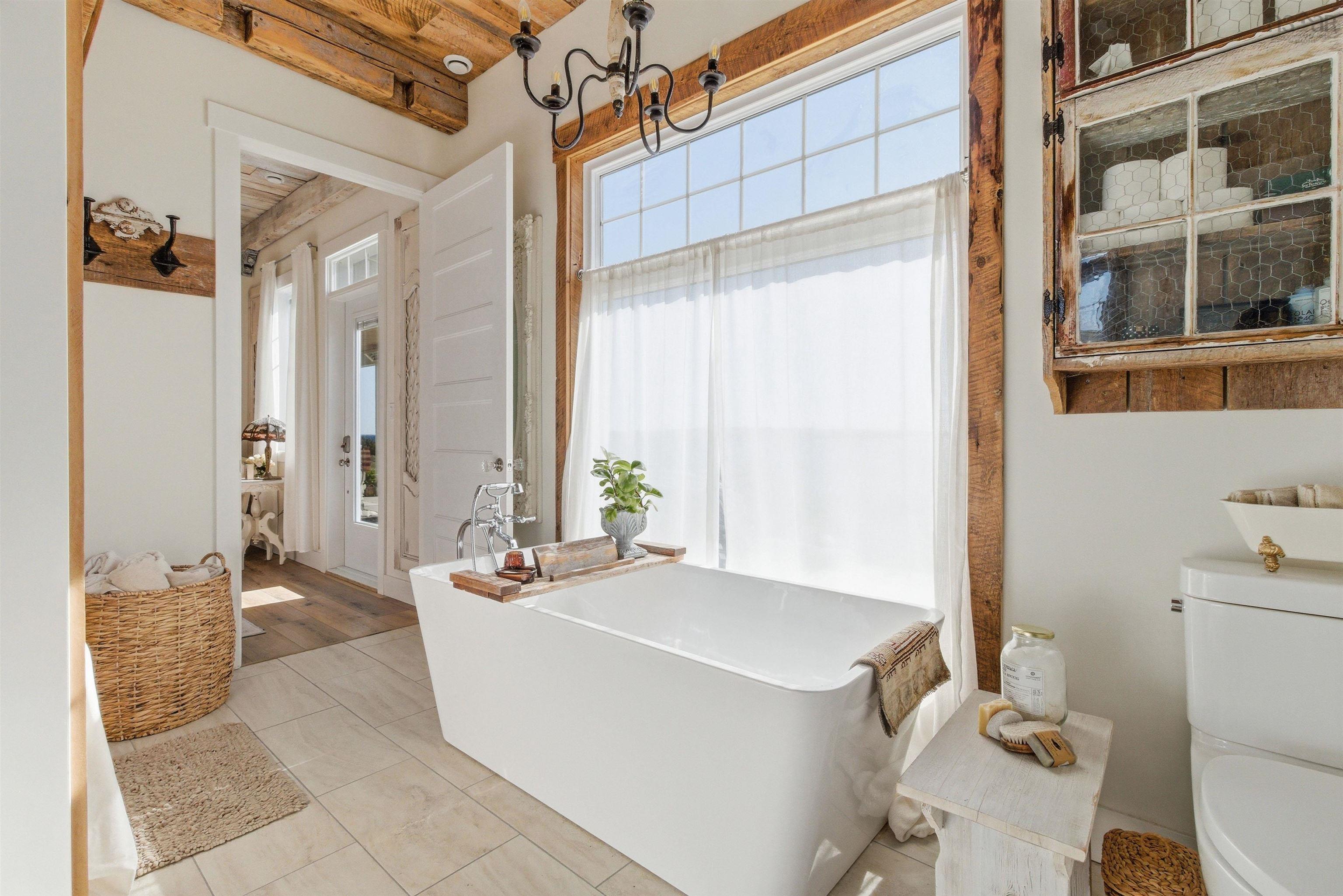 $3,550,000.00: 19 Seashore Lane, Blandford