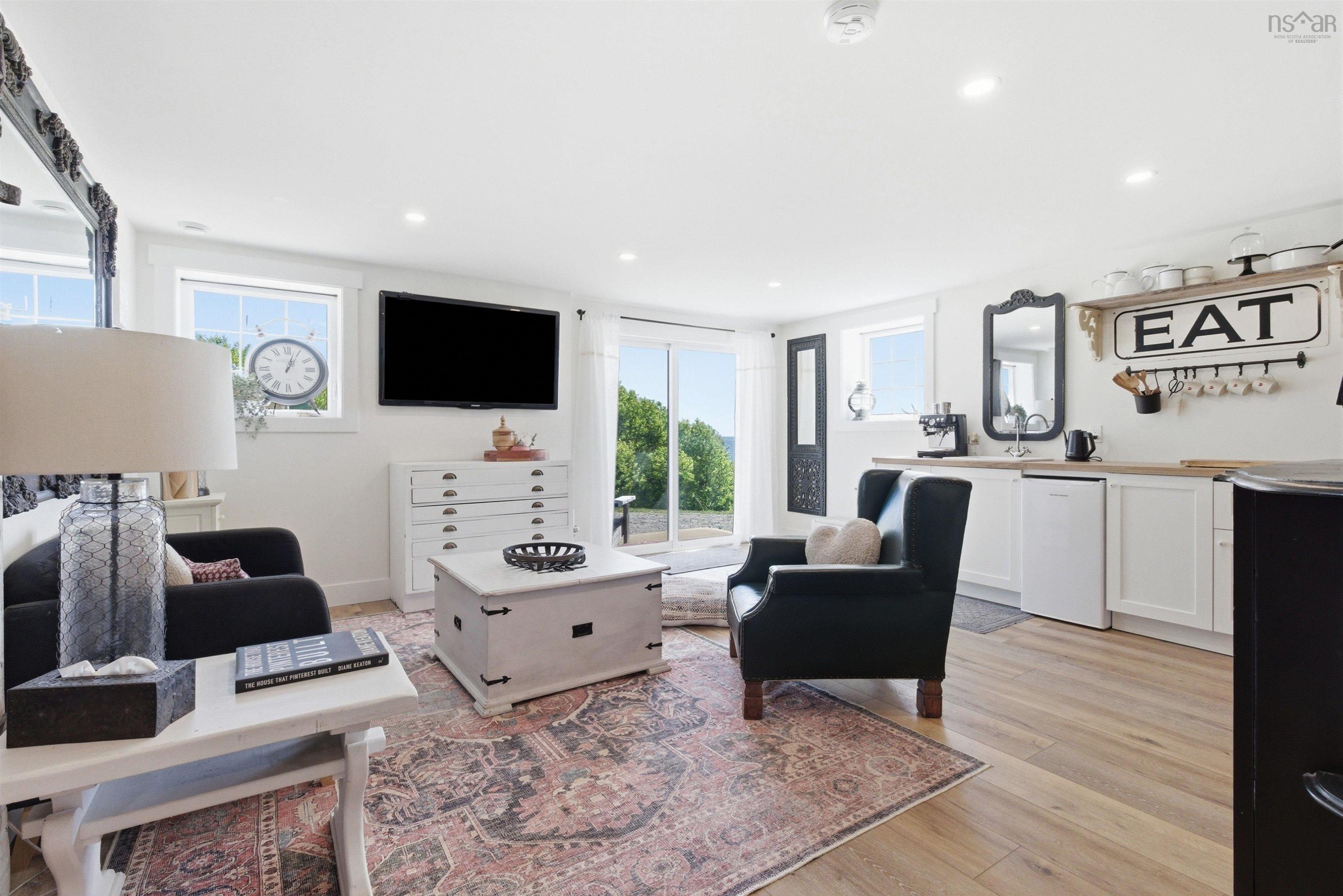 $3,550,000.00: 19 Seashore Lane, Blandford