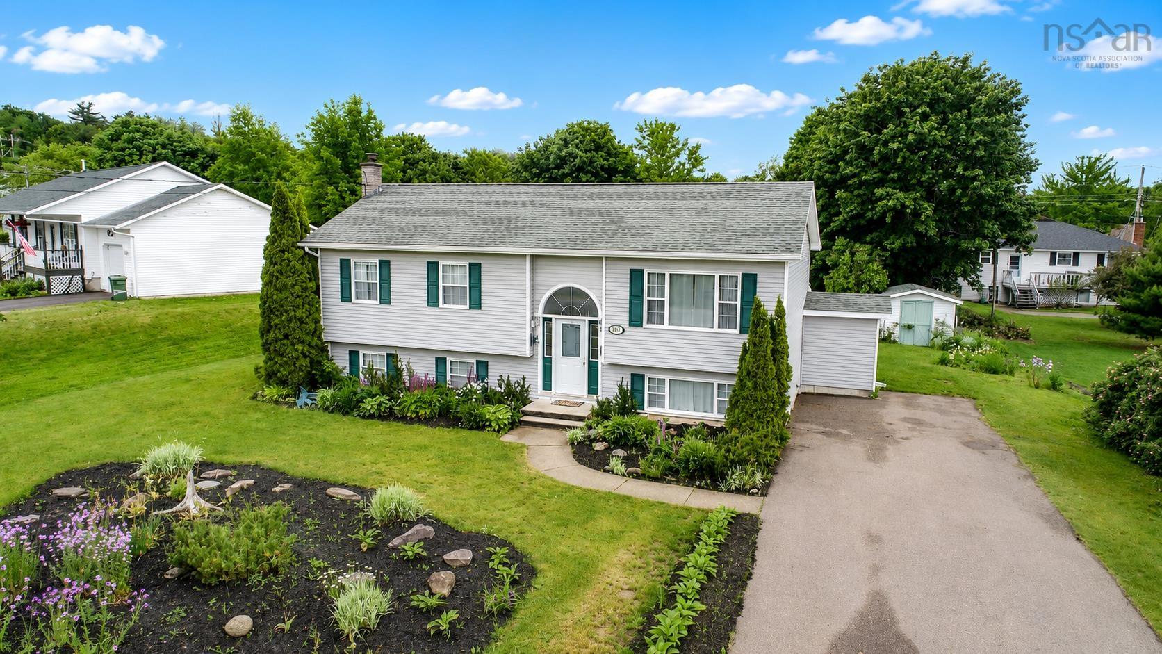 $499,900.00: 1030 Club Crescent ,New Minas, New Minas