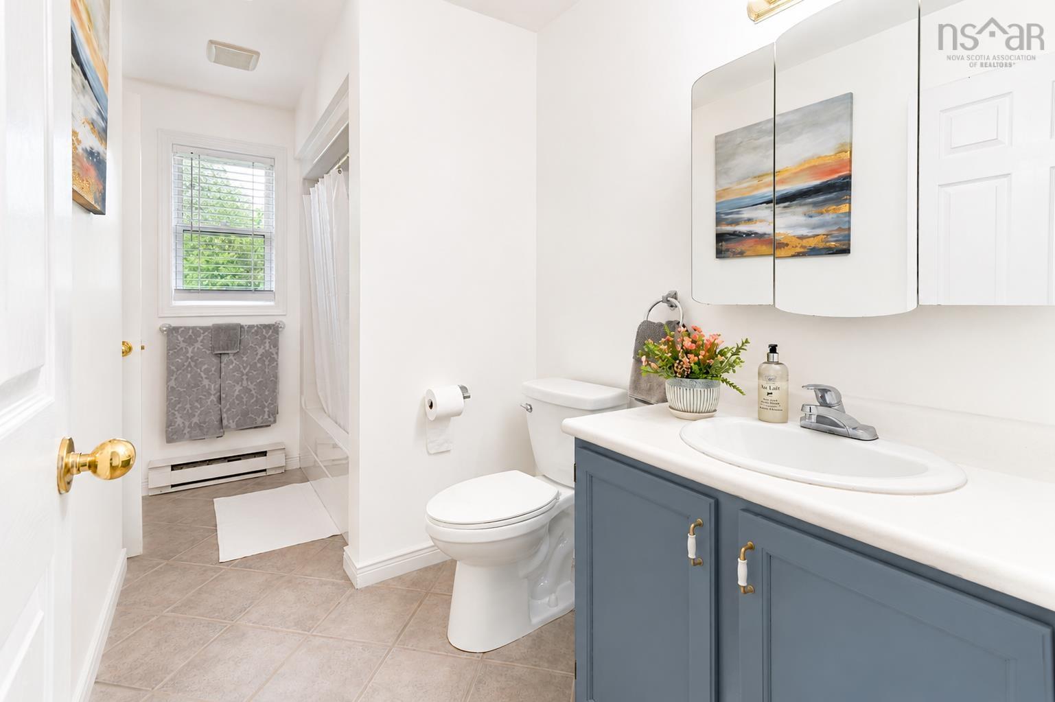 $499,900.00: 1030 Club Crescent ,New Minas, New Minas