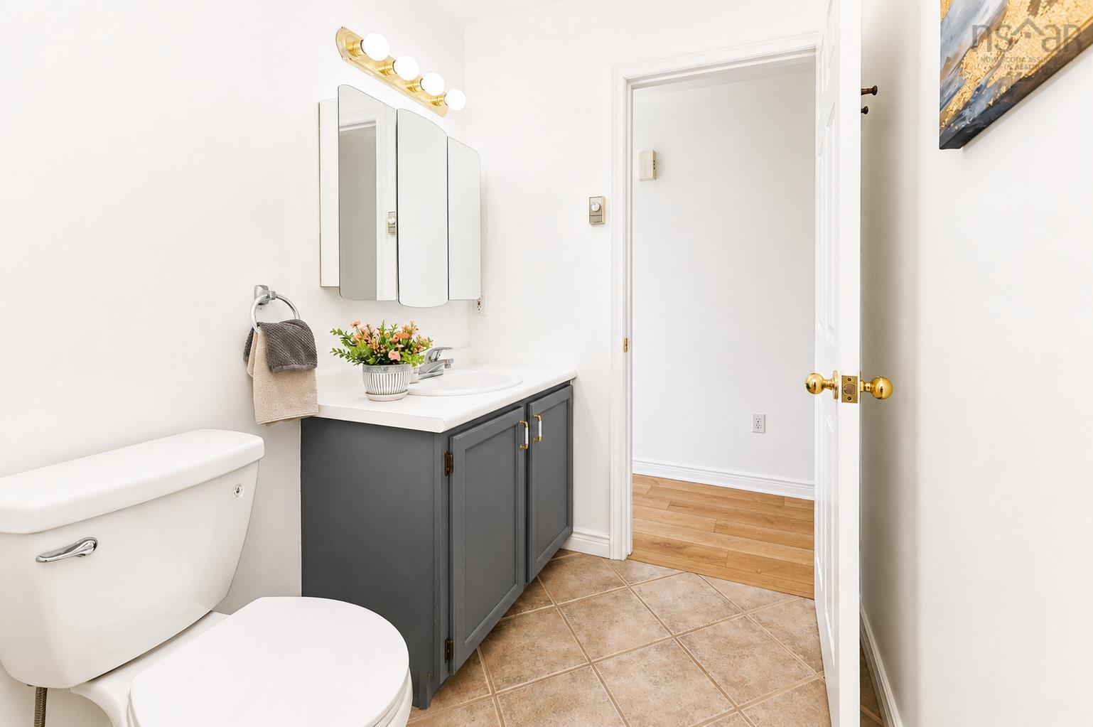$499,900.00: 1030 Club Crescent ,New Minas, New Minas