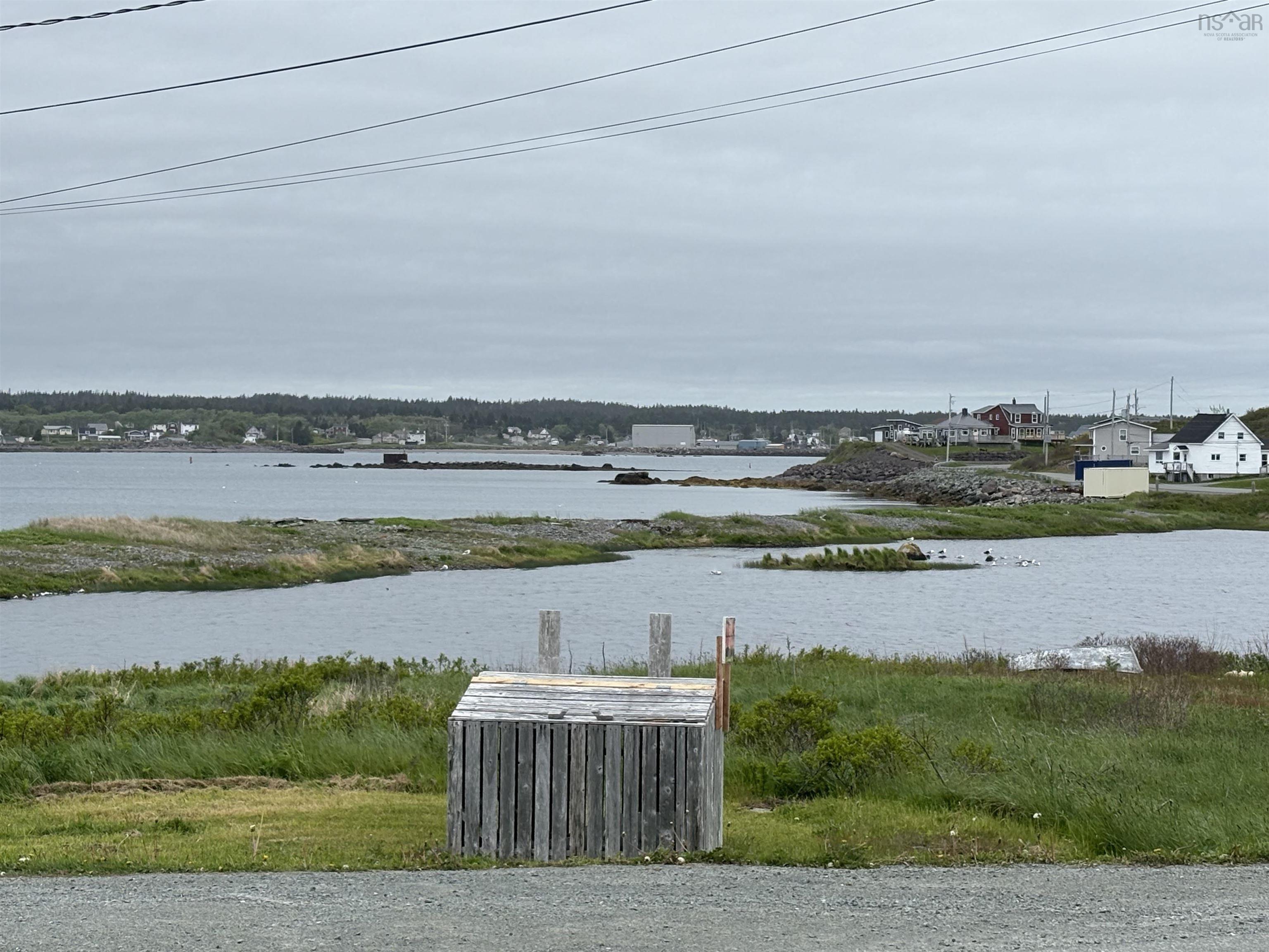 $249,900.00: 379 South Side Petit De Grat Road, Alderney Point