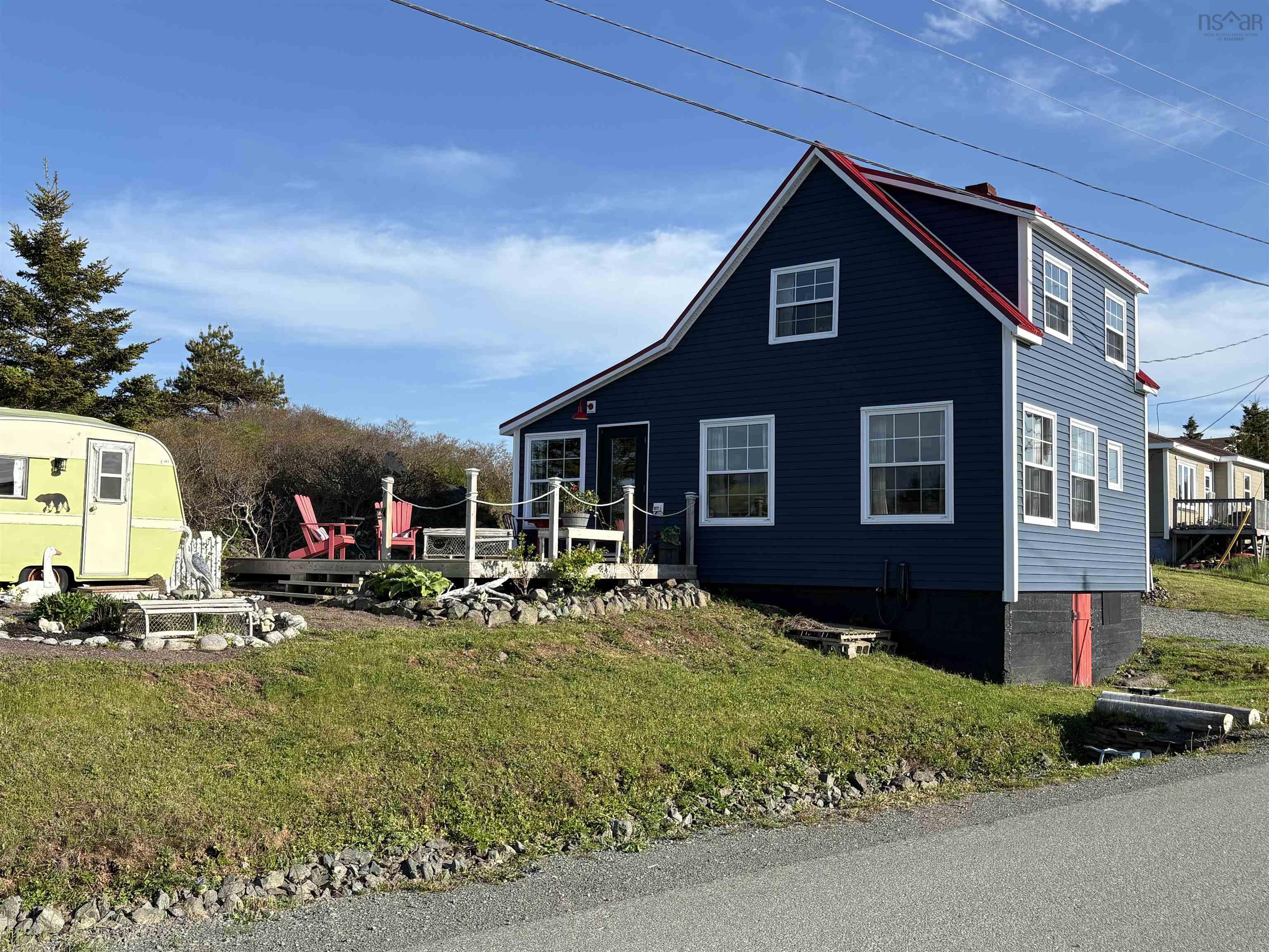 $249,900.00: 379 South Side Petit De Grat Road, Alderney Point