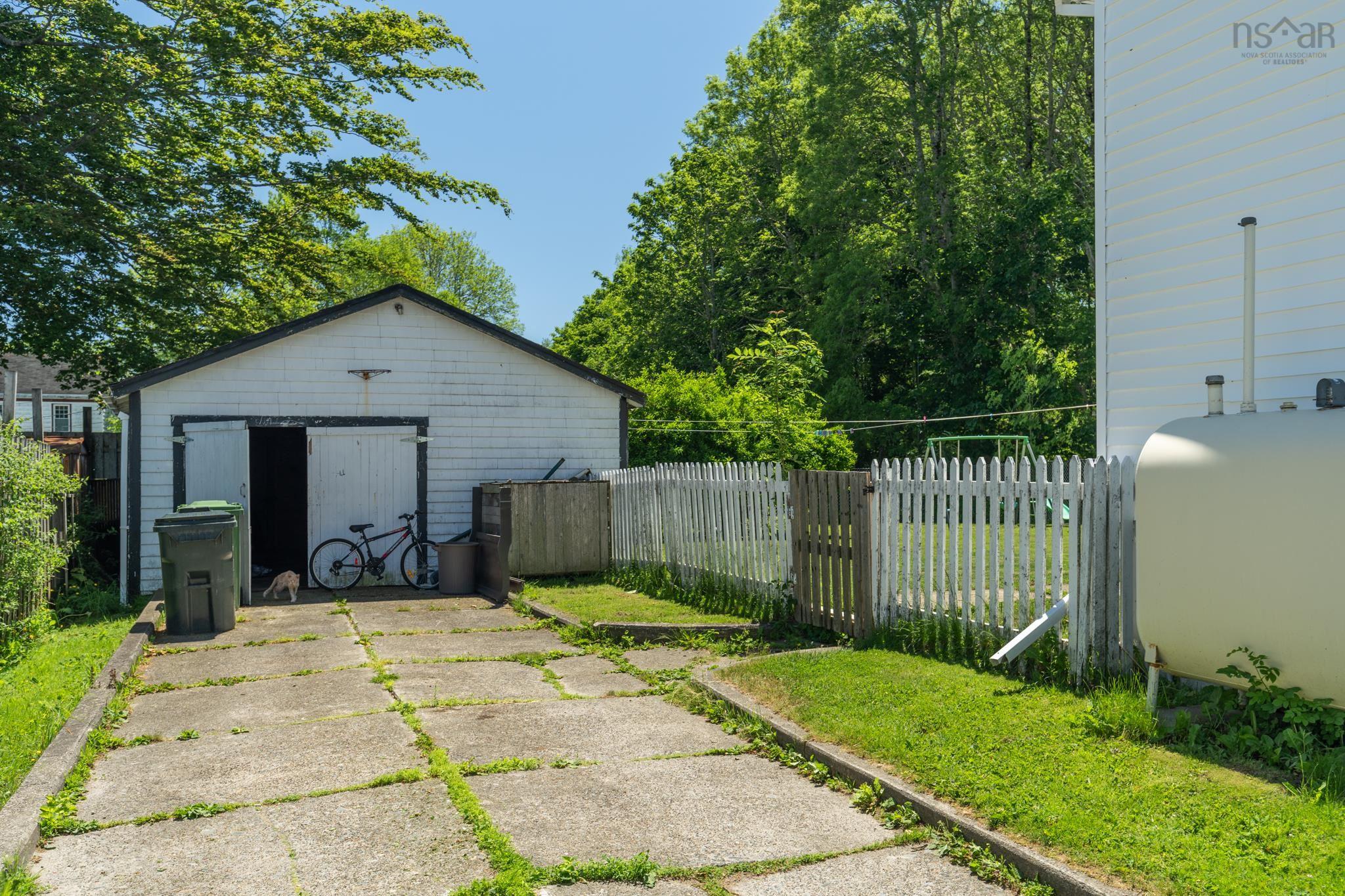 $249,900.00: 61 Forest Street, Yarmouth