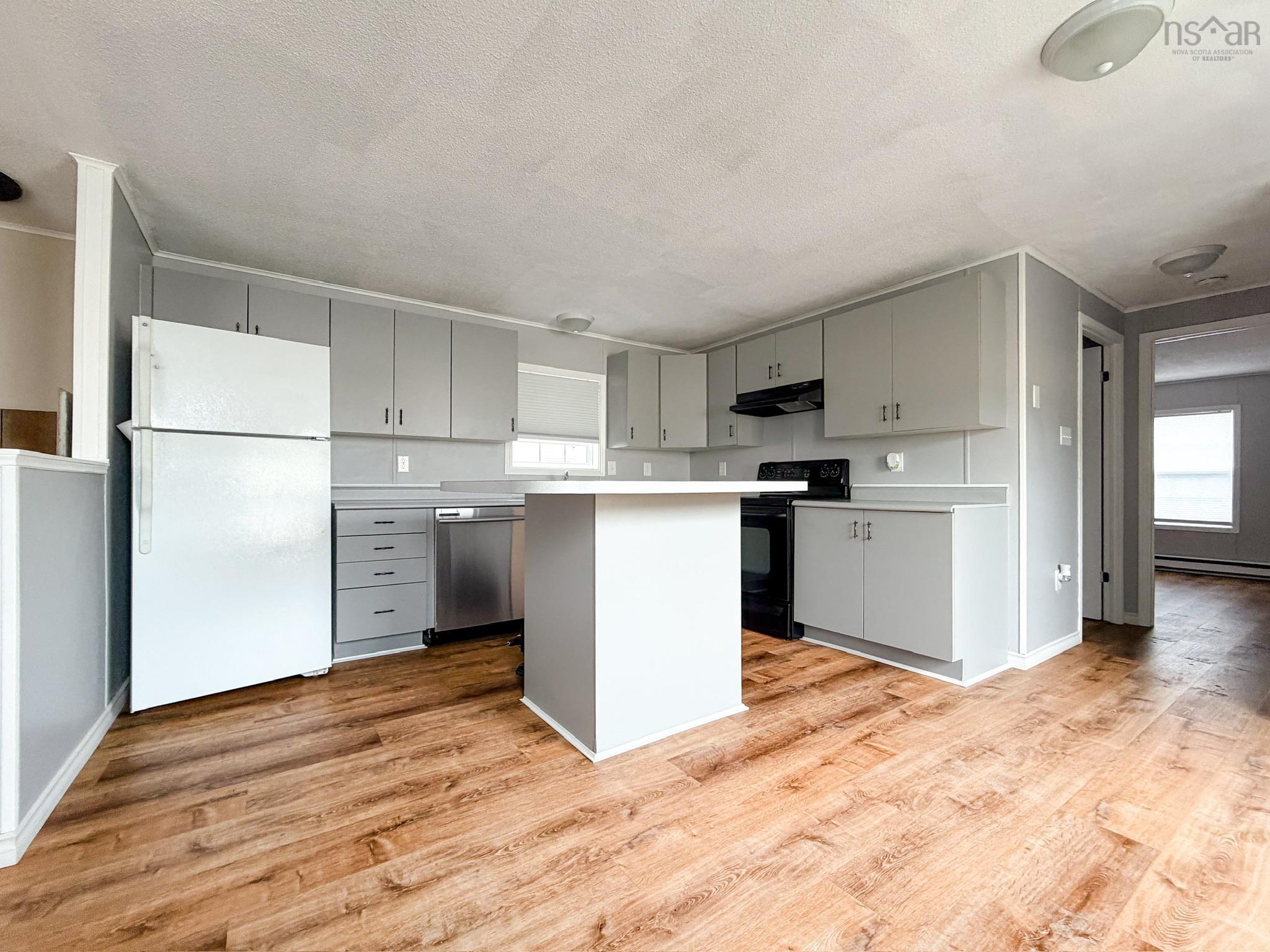 $164,500.00: 4 Fourth Avenue, Sydney