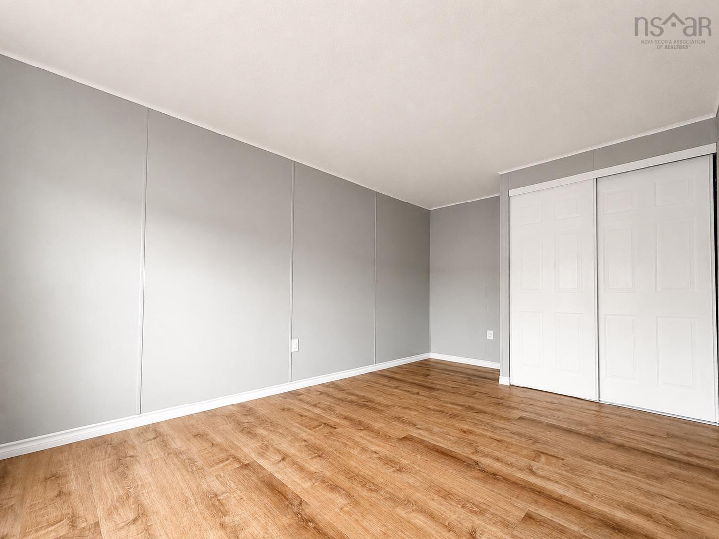 $164,500.00: 4 Fourth Avenue, Sydney