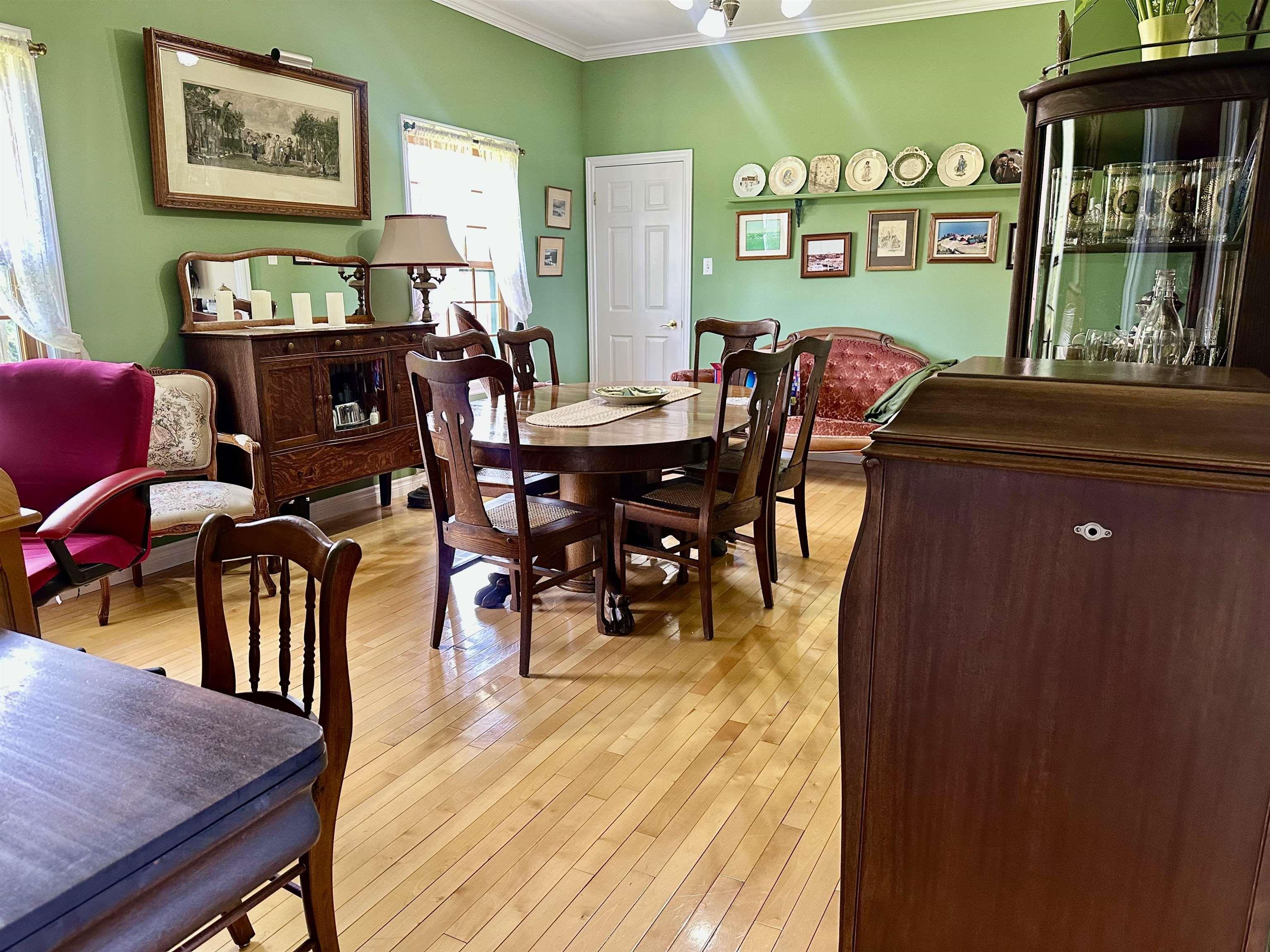 $950,000.00: 11 Cap La Ronde, D