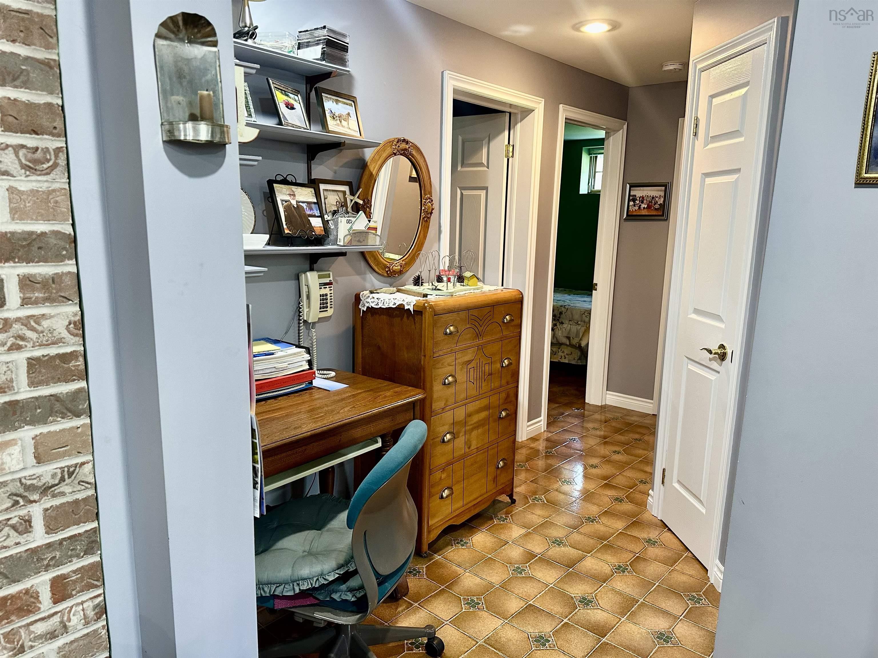 $950,000.00: 11 Cap La Ronde, D
