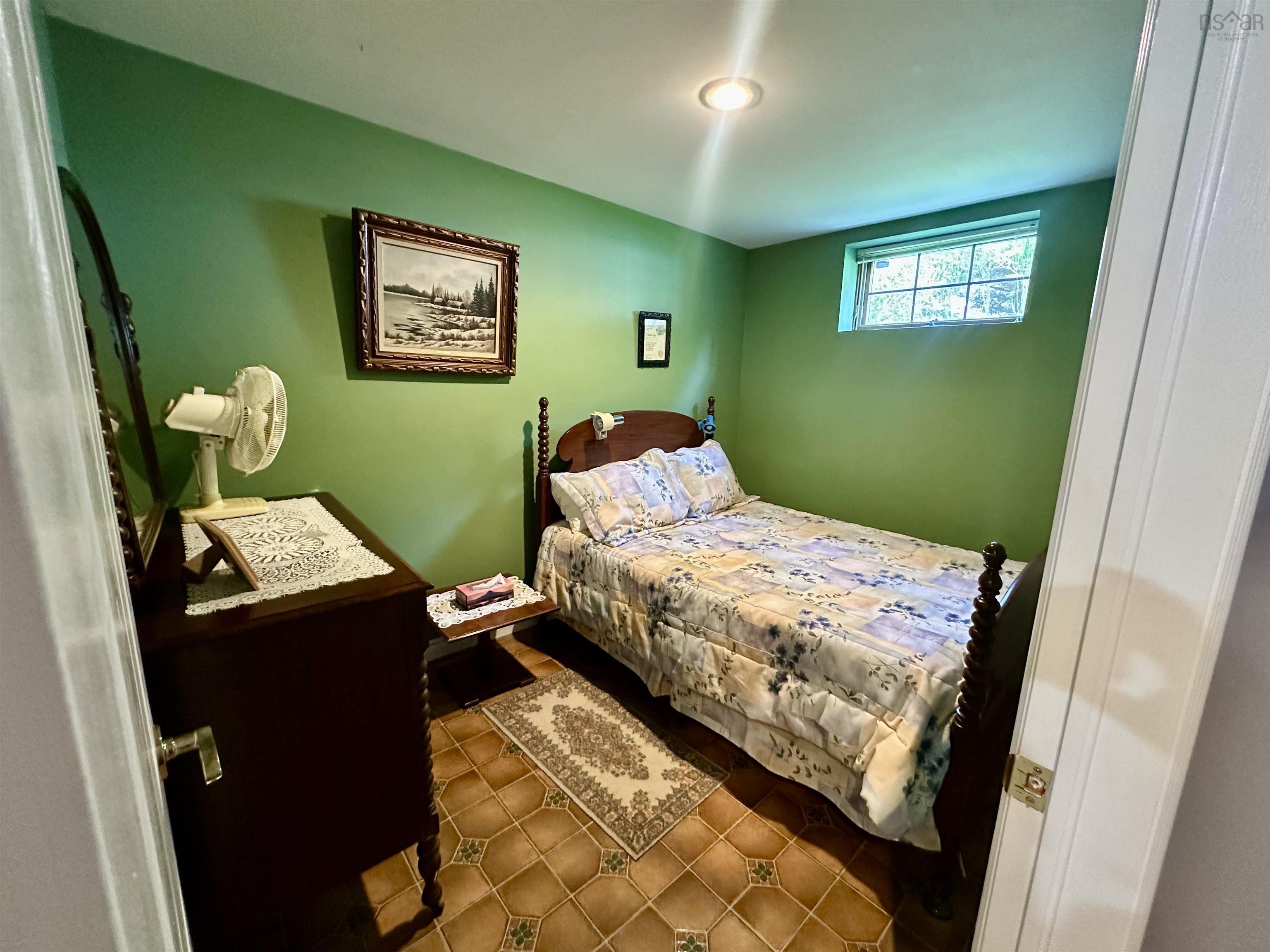 $950,000.00: 11 Cap La Ronde, D