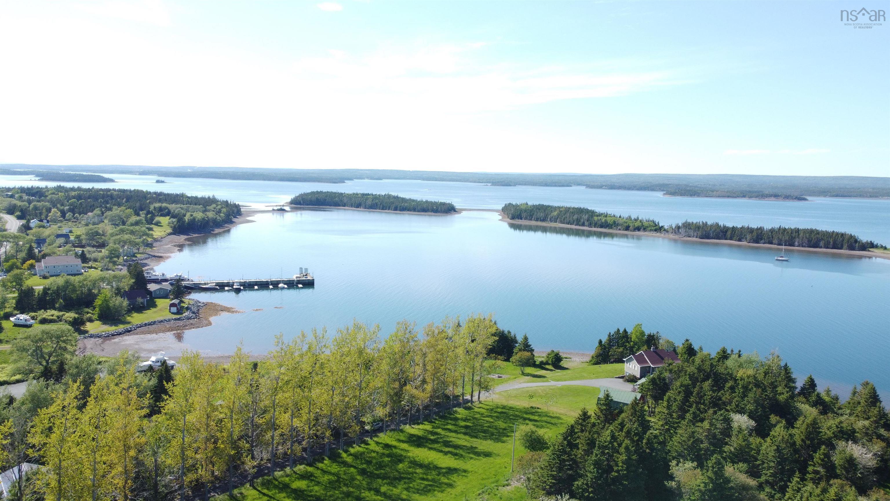 $950,000.00: 11 Cap La Ronde, D