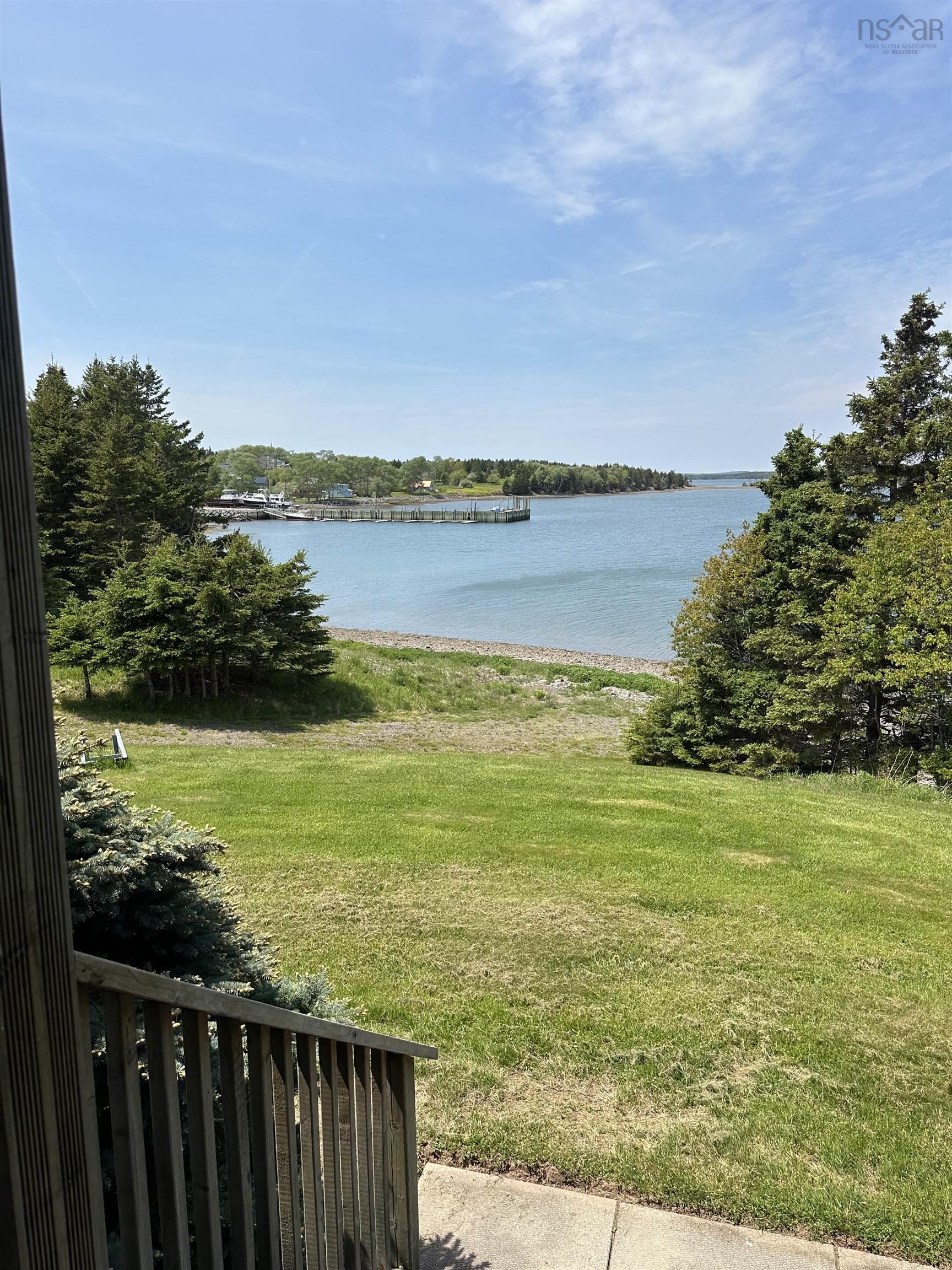 $950,000.00: 11 Cap La Ronde, D