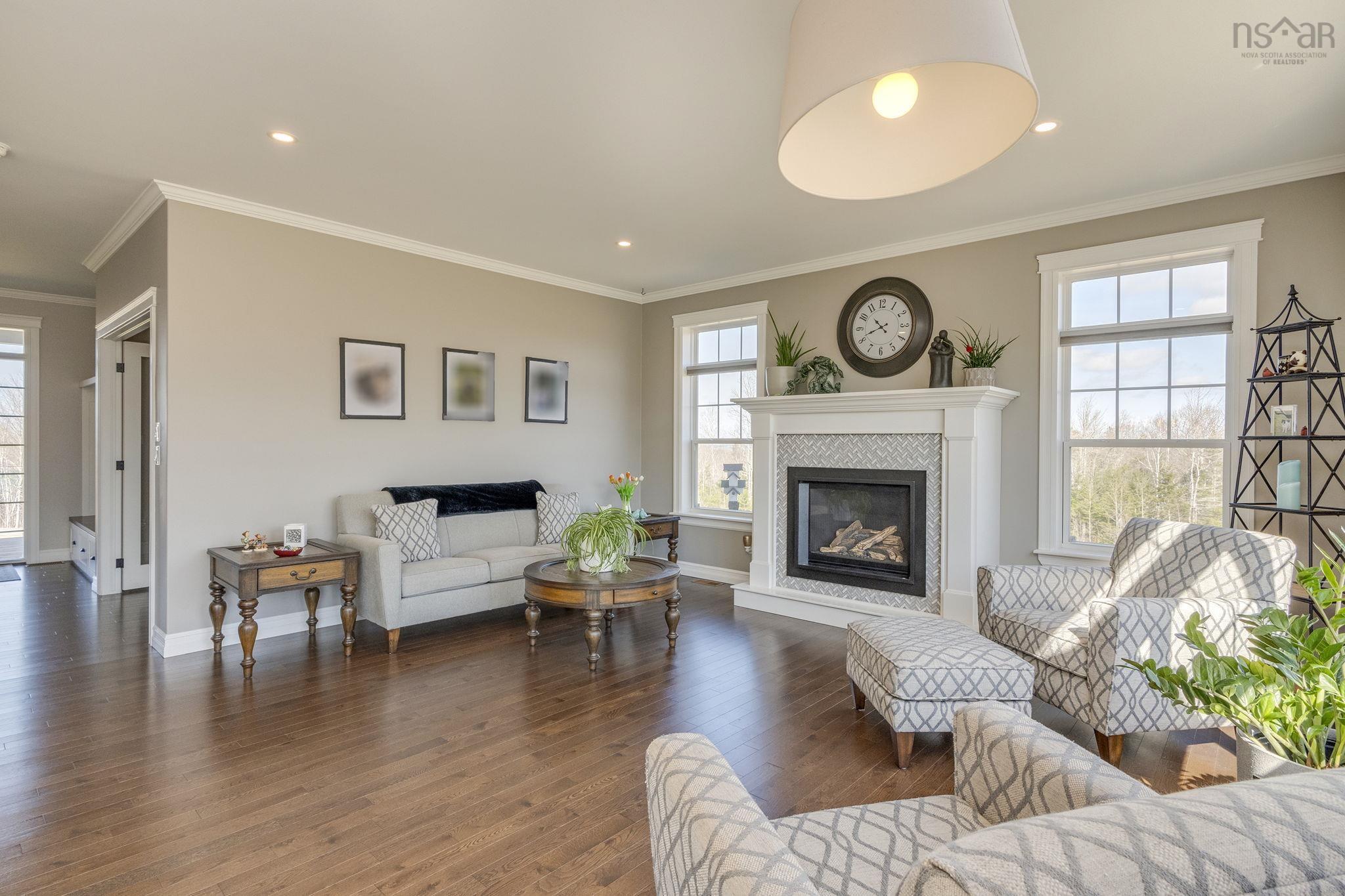 $1,095,000.00: 284 Tremont Mountain Road, South Tremont