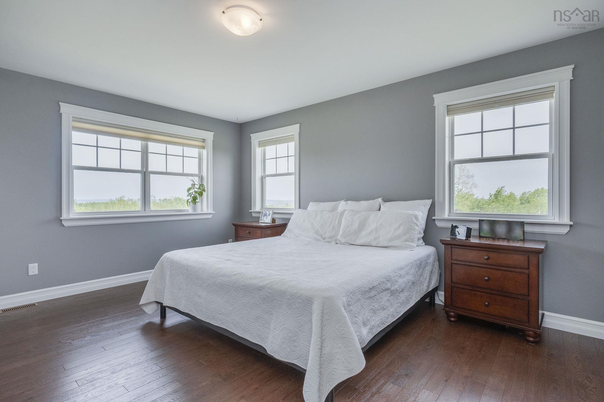 $1,095,000.00: 284 Tremont Mountain Road, South Tremont