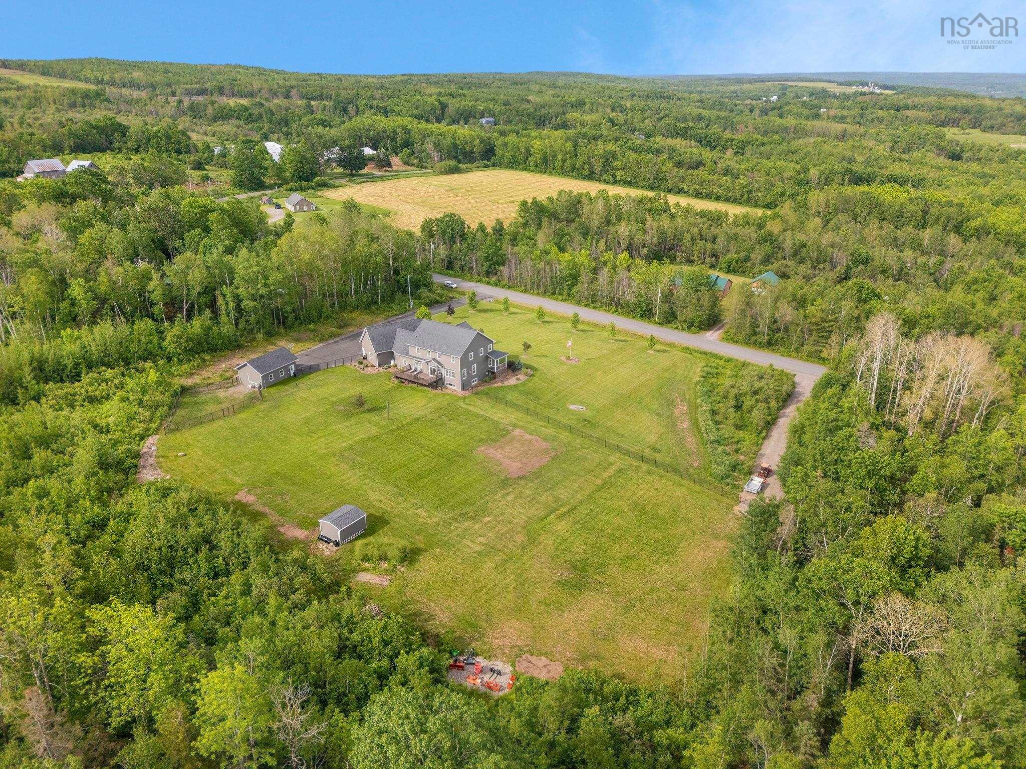 $1,095,000.00: 284 Tremont Mountain Road, South Tremont