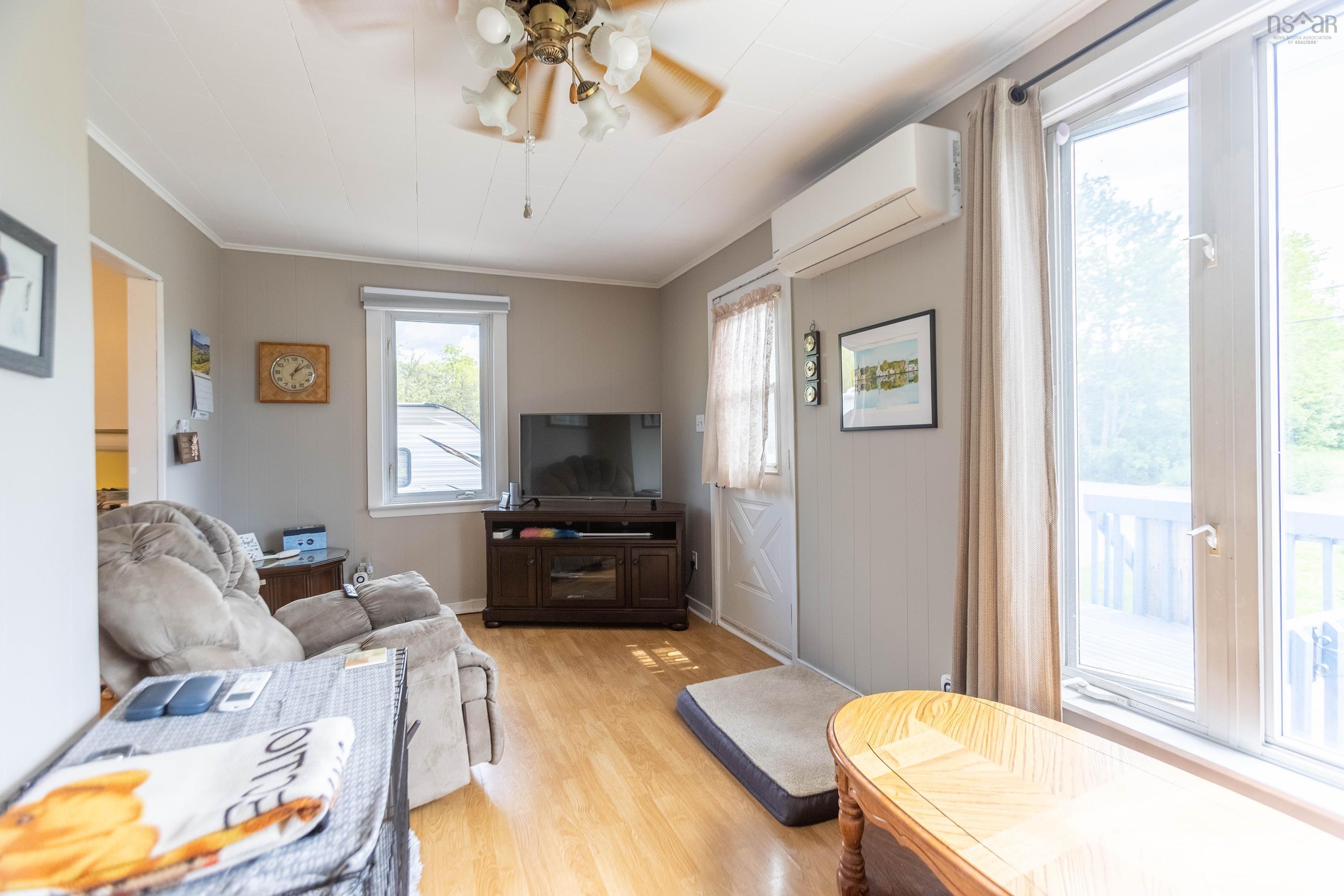 $275,000.00: 2367 Athol Road, Springhill