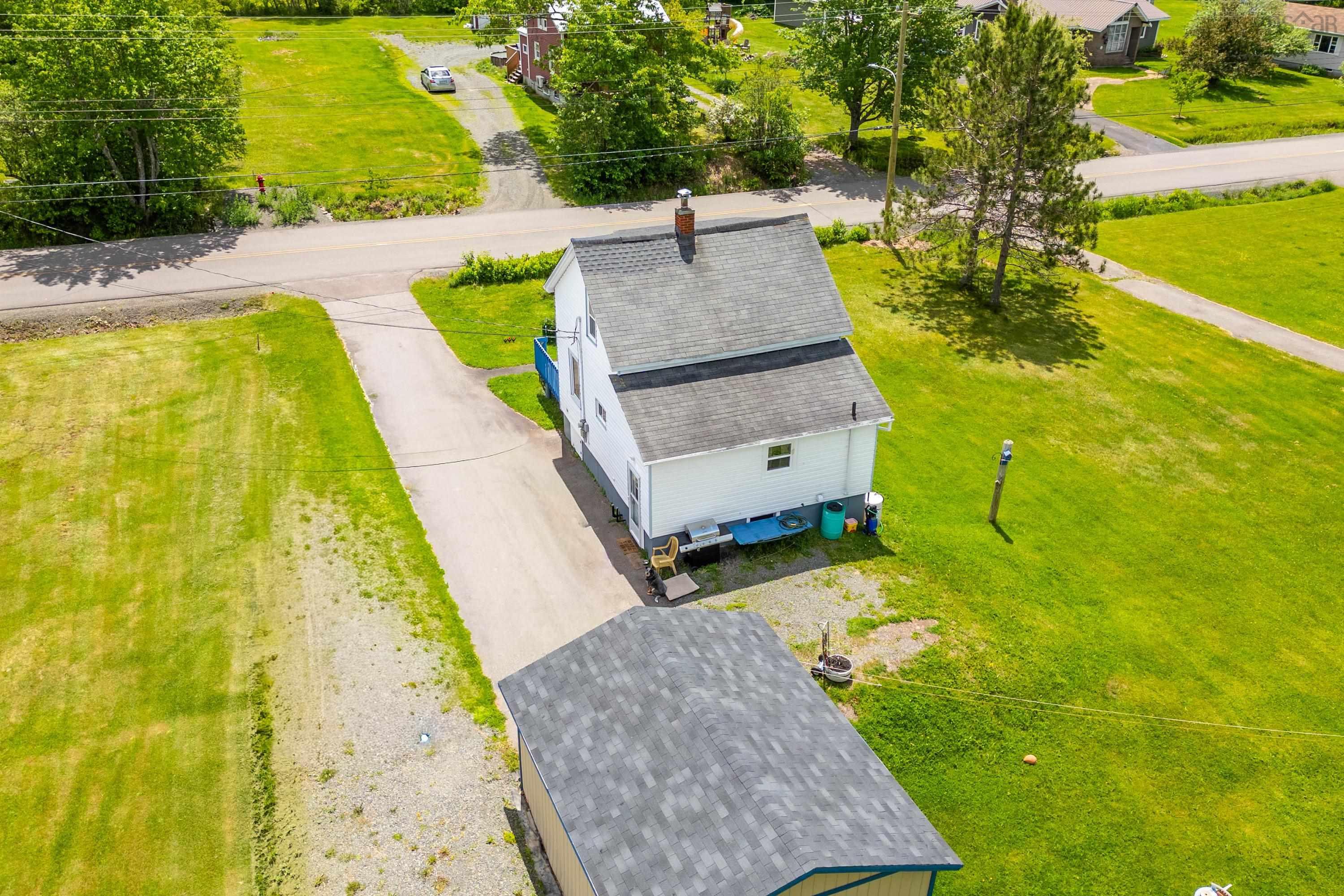 $275,000.00: 2367 Athol Road, Springhill