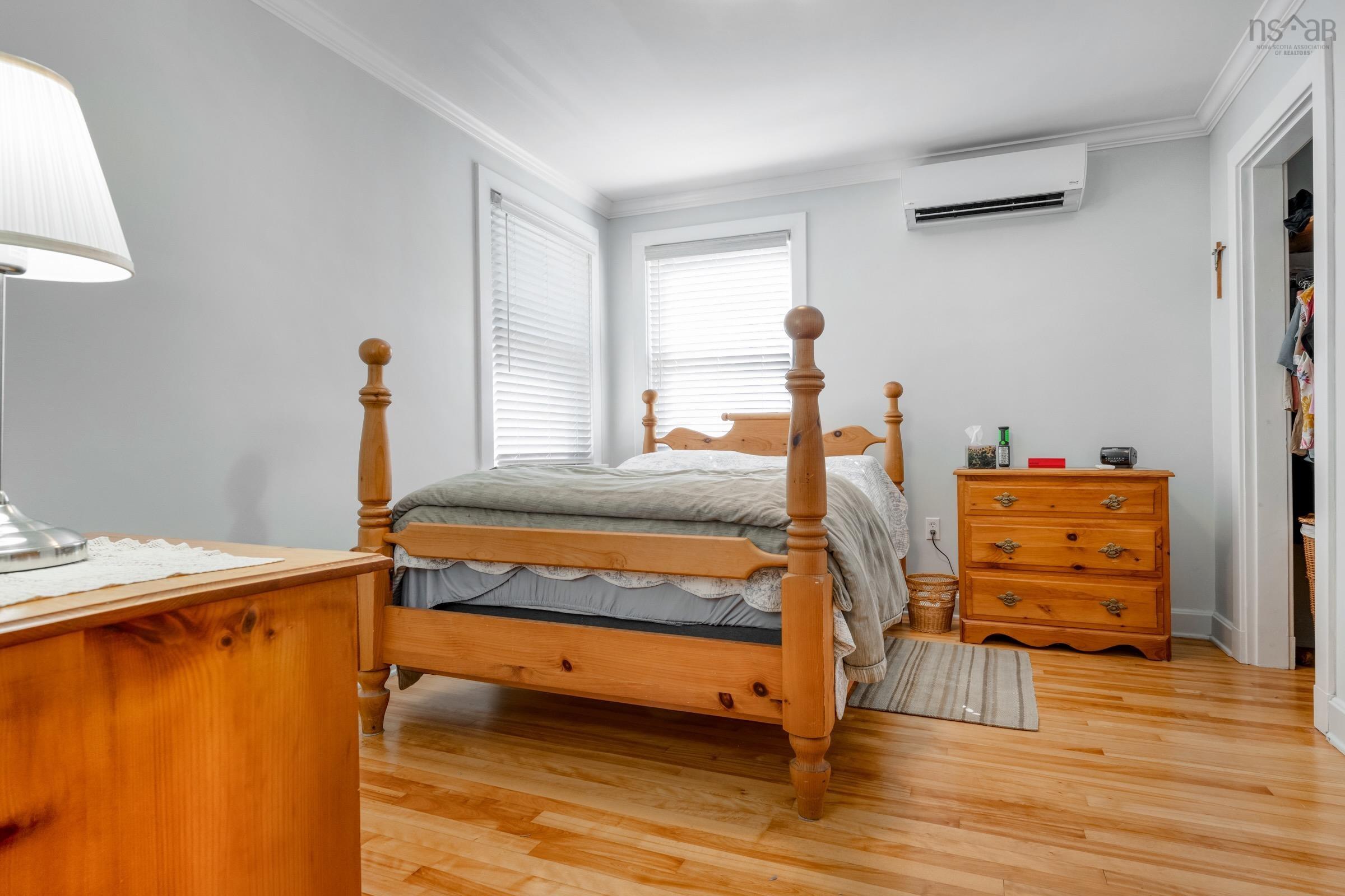 $440,000.00: 90 Crescent Street, Bridgewater