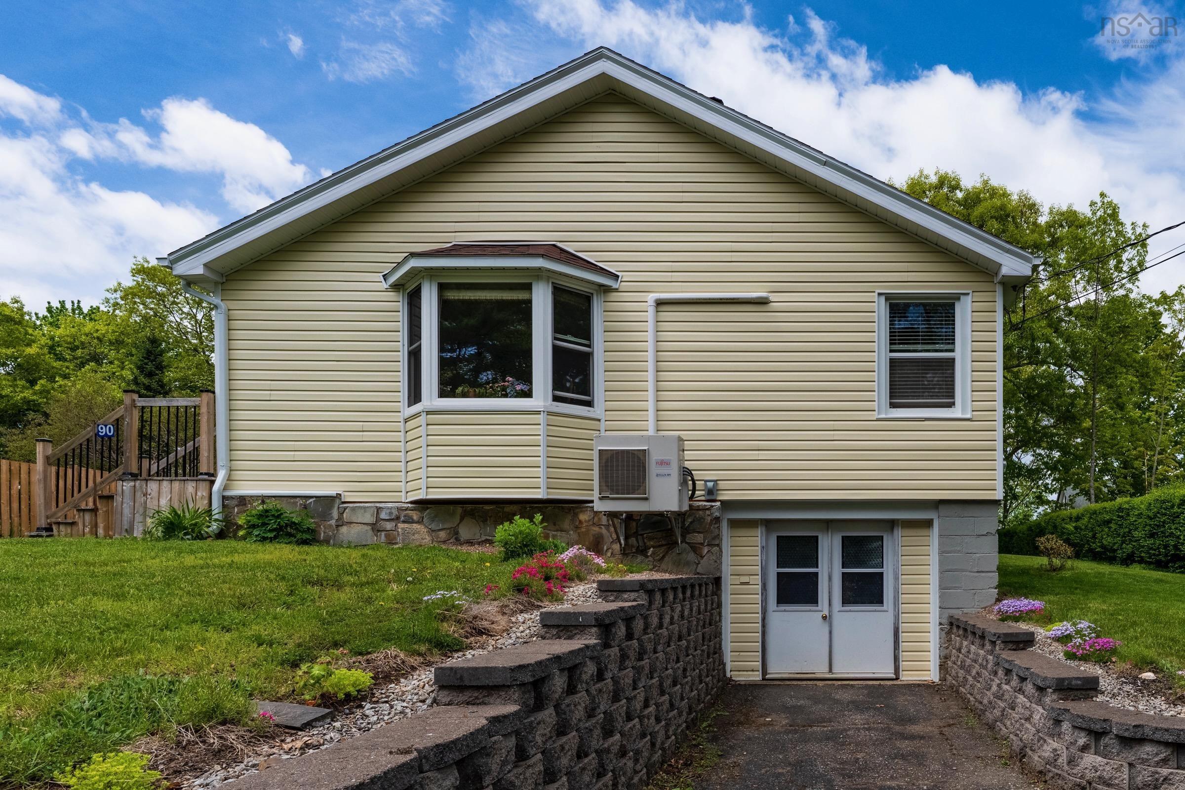$440,000.00: 90 Crescent Street, Bridgewater