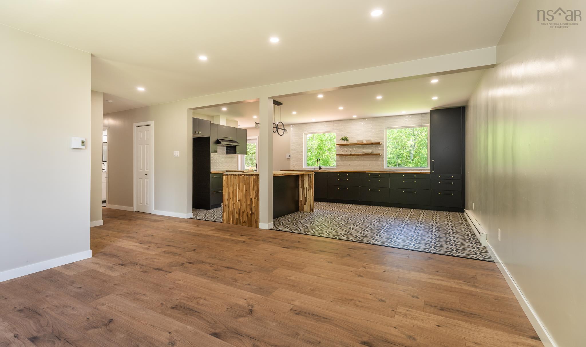 $399,000.00: 2350 Highway 1, Wellington